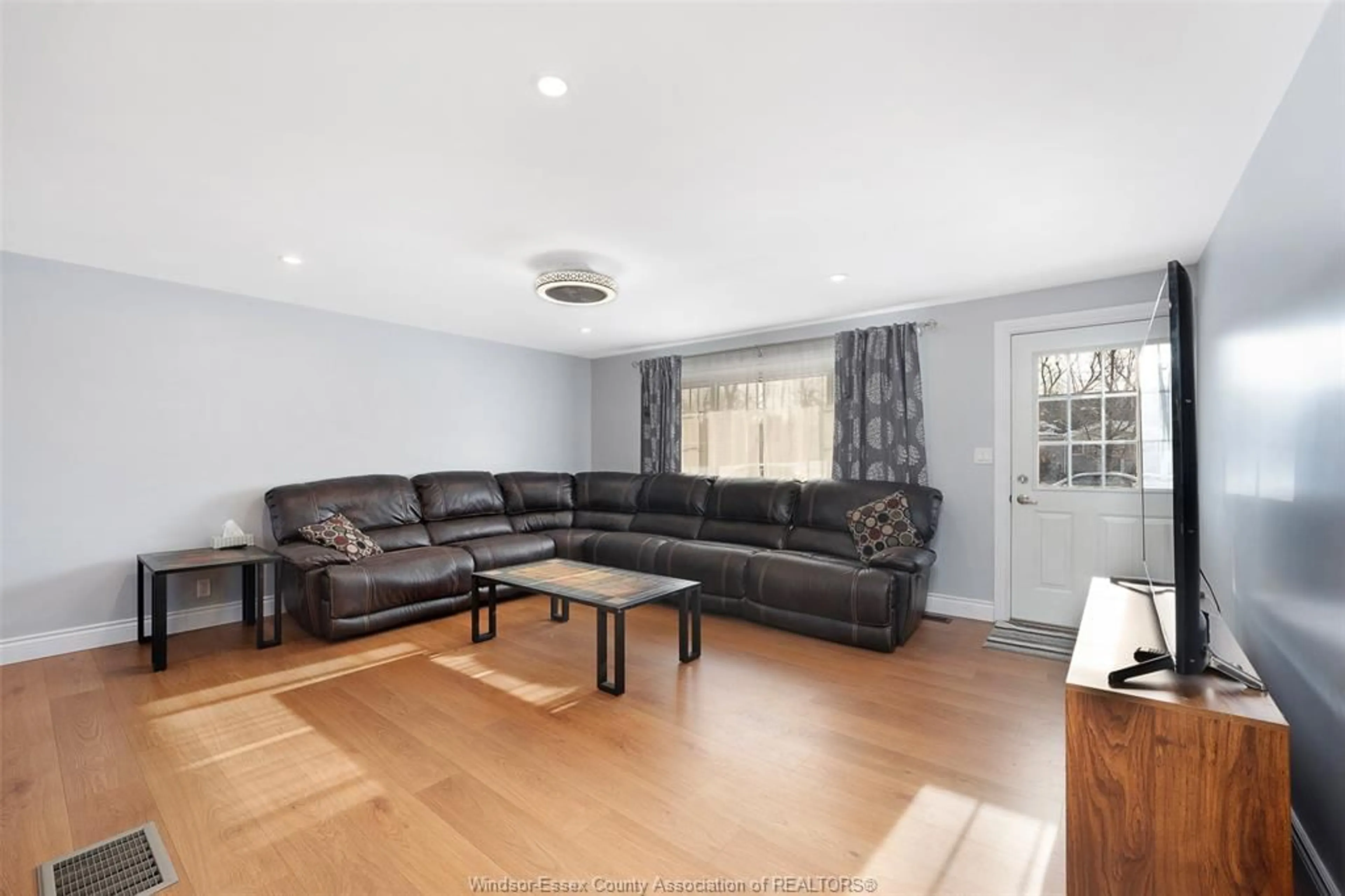 Living room with furniture, unknown for 528 SANDISON, Windsor Ontario N9E 1R7