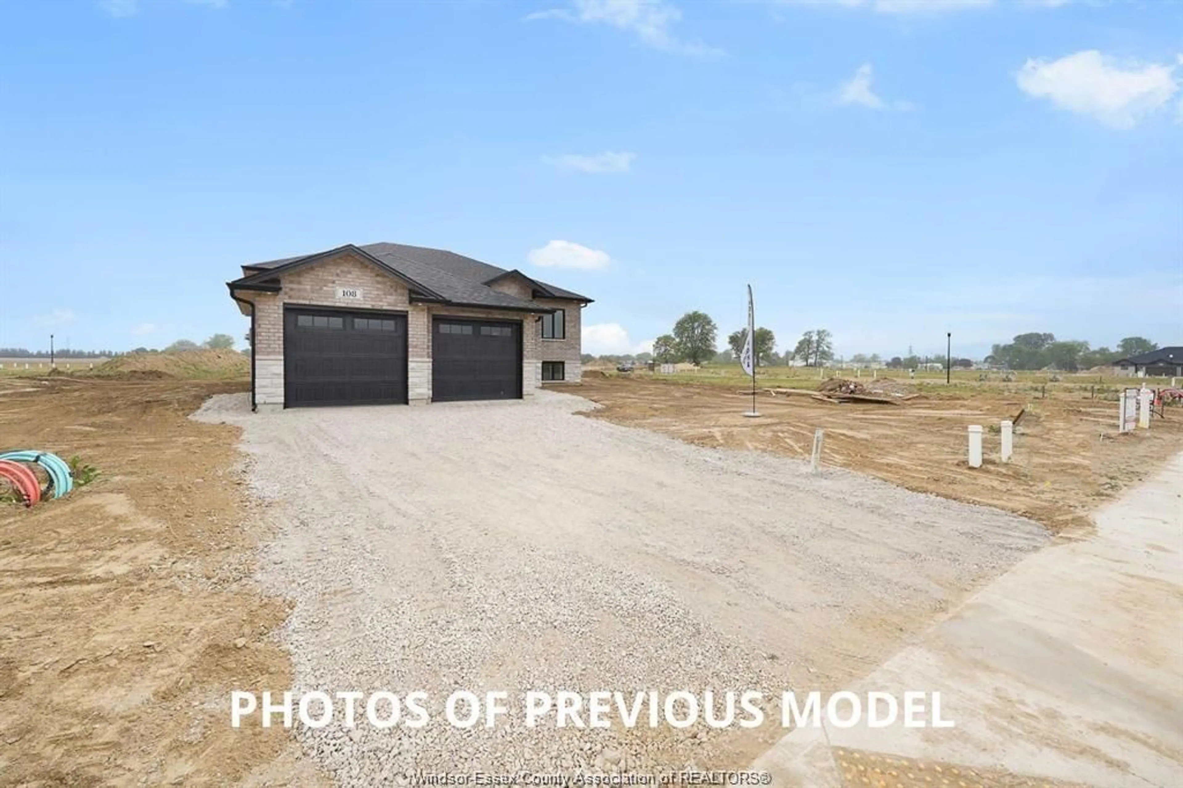 A pic from outside/outdoor area/front of a property/back of a property/a pic from drone, street for 4 LANTERN Lane, Chatham Ontario N7M 0V9