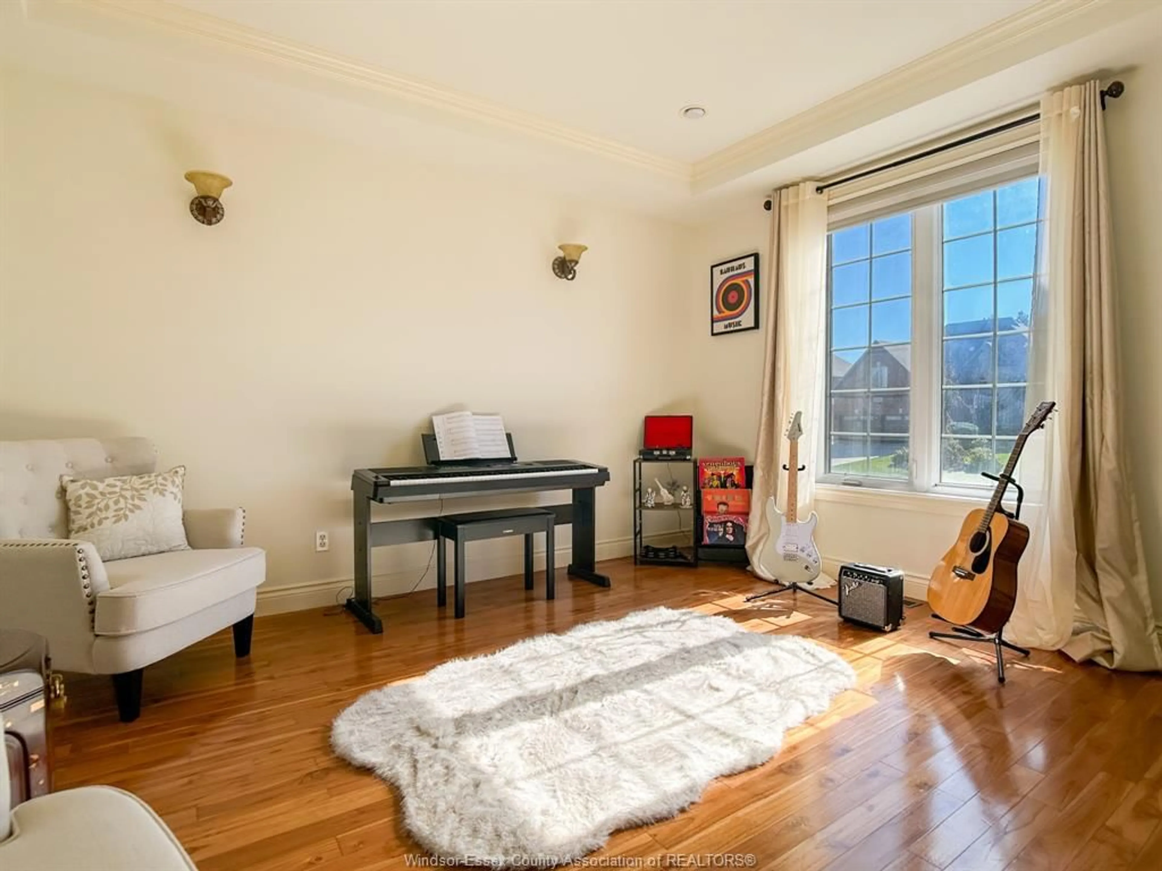 Living room with furniture, unknown for 1042 HUNTINGTON, Lakeshore Ontario N8L 0W2