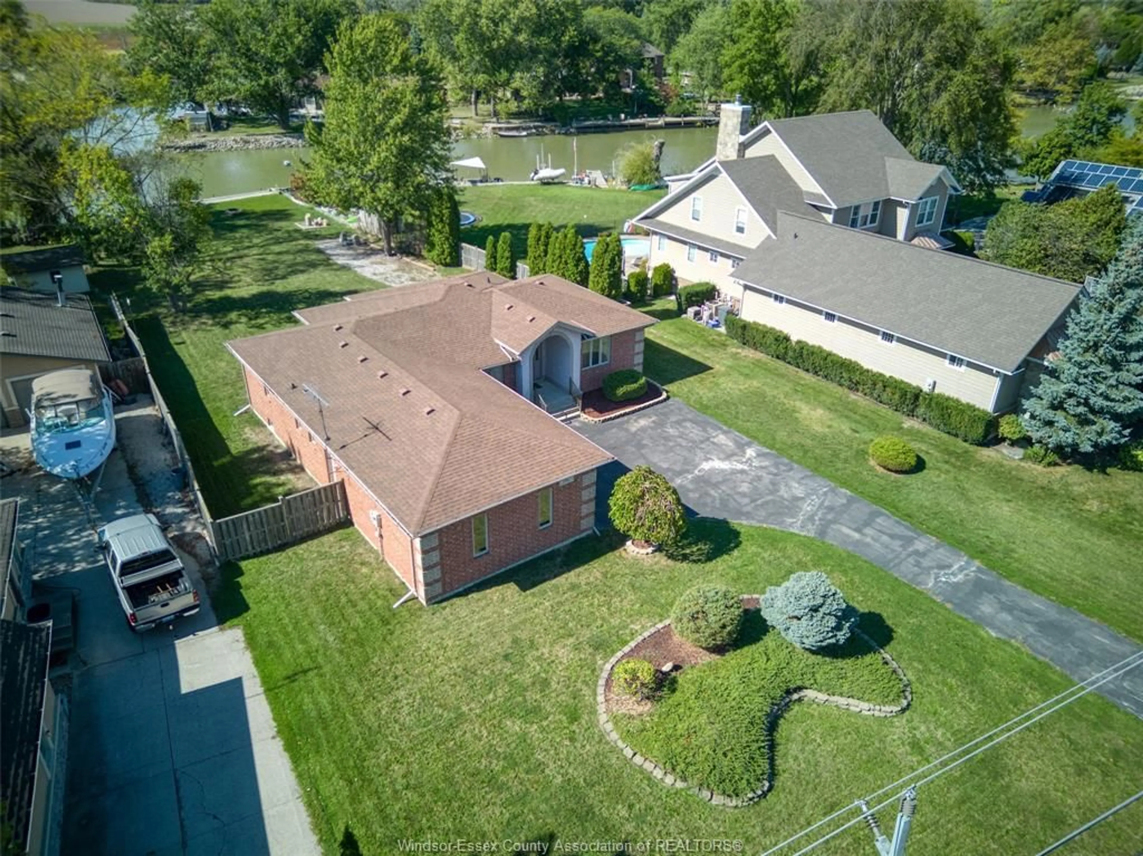 A pic from outside/outdoor area/front of a property/back of a property/a pic from drone, street for 267 EAST PUCE, Lakeshore Ontario N0R 1A0