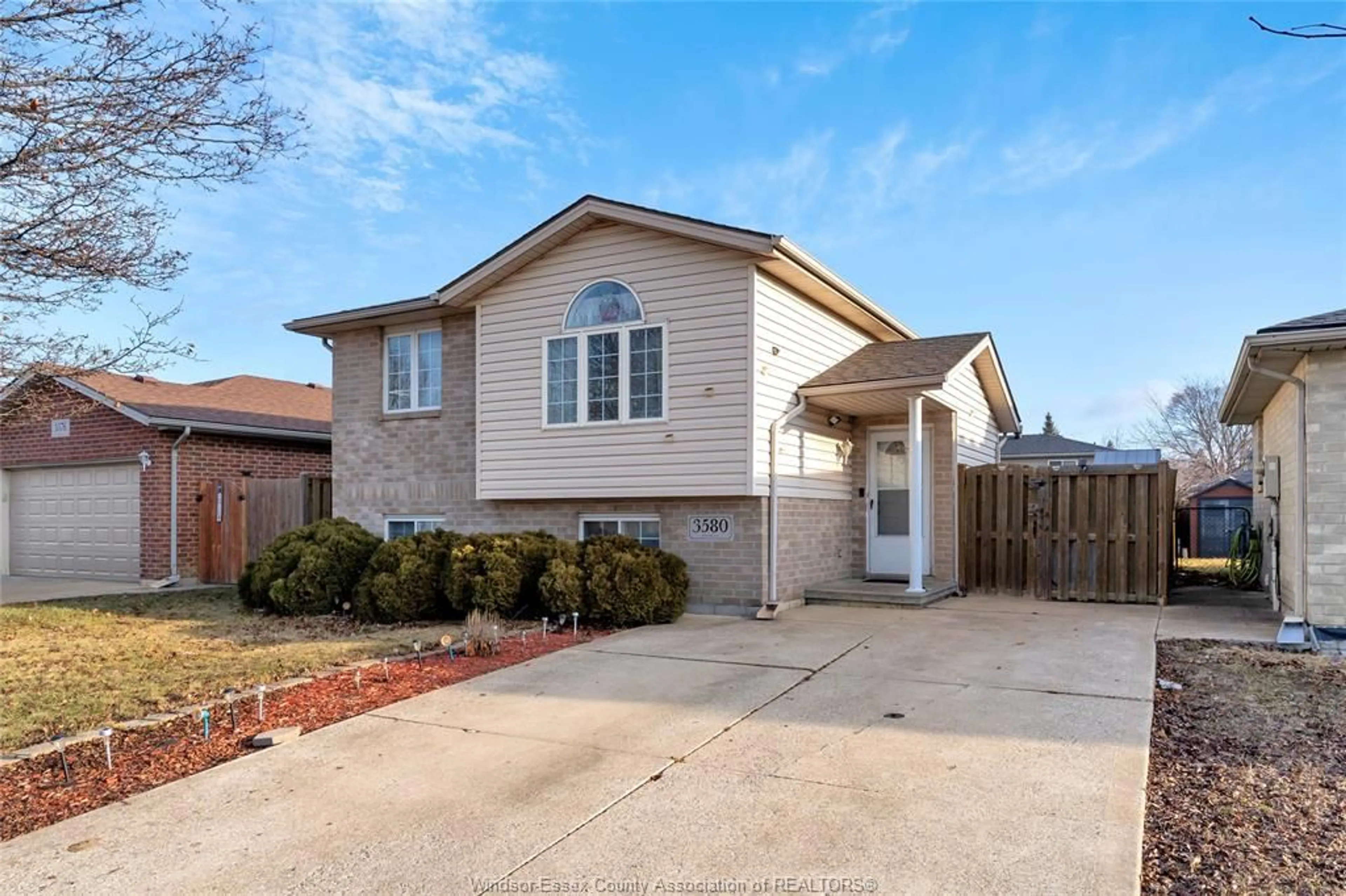 Home with brick exterior material, street for 3580 KLONDIKE Ave, Windsor Ontario N8W 5T2