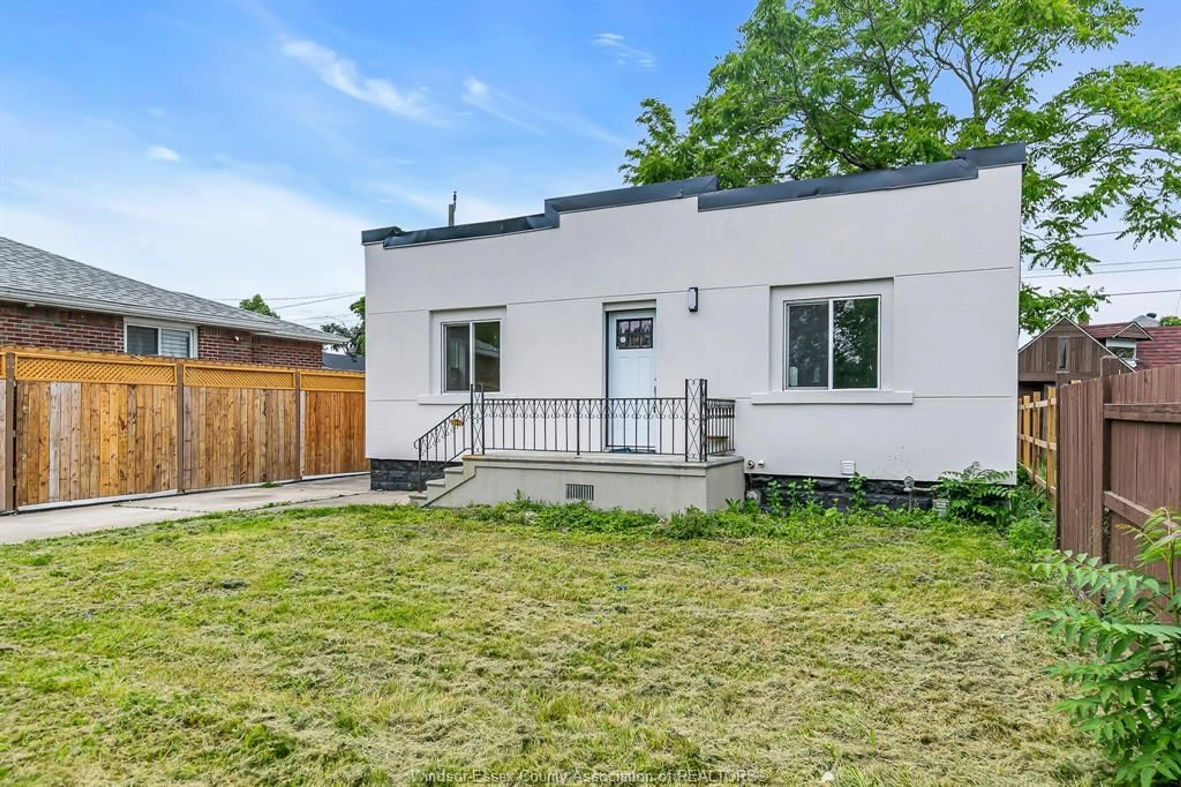 Unknown for 1737 DROUILLARD Rd, Windsor Ontario N8Y 2S6