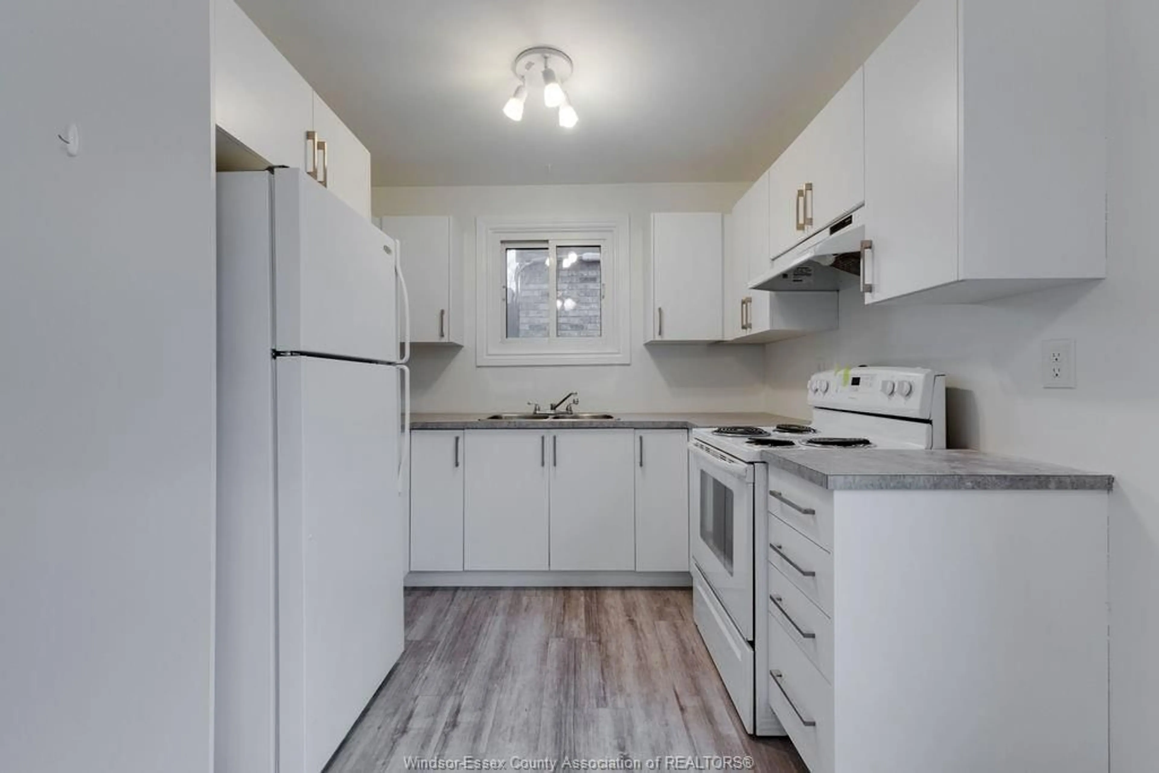 Standard kitchen, unknown for 1126 AIRE PL, Windsor Ontario N8S 4G2