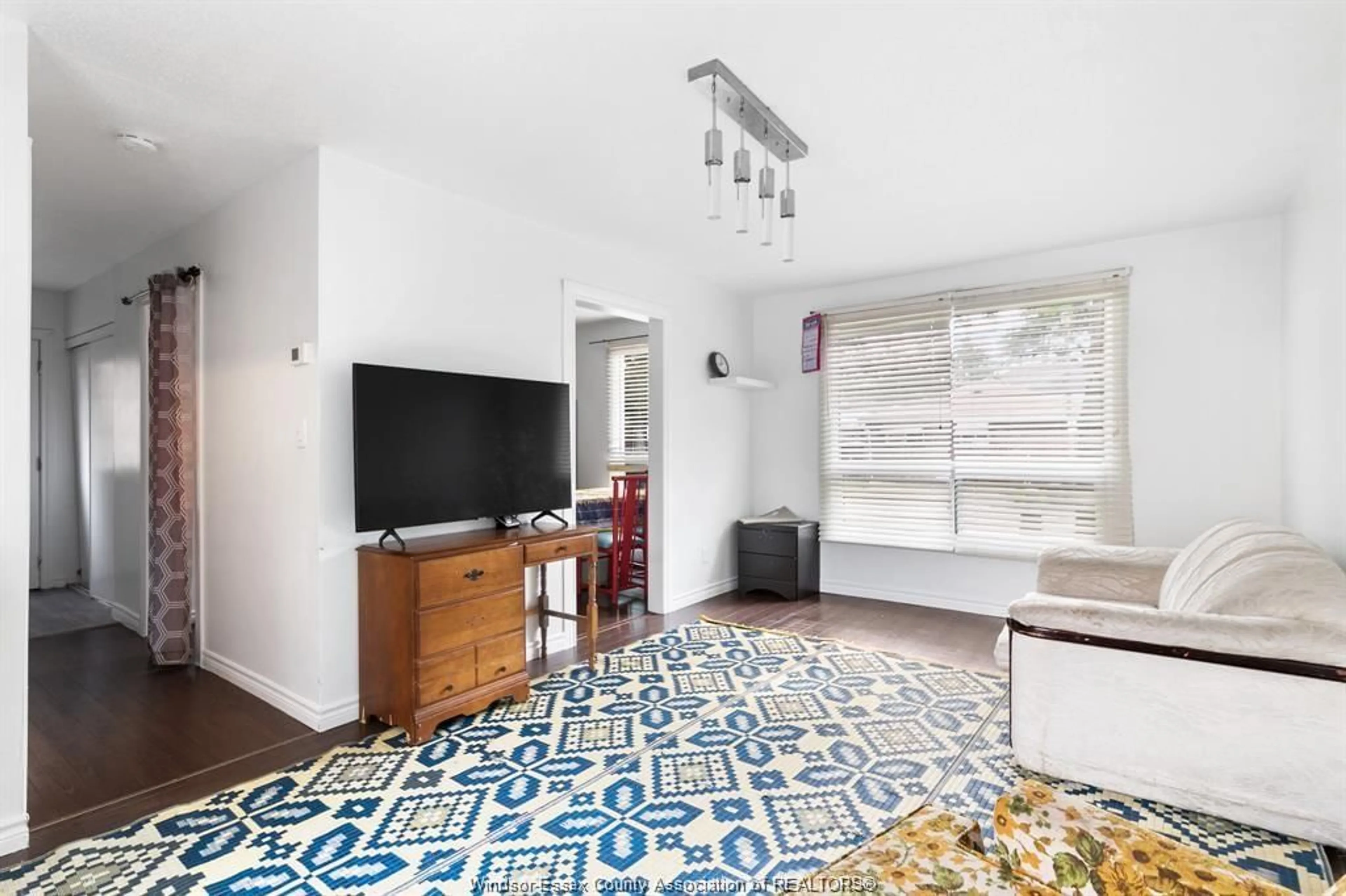 Unknown for 1319 Bayswater Cres, Windsor Ontario N8S 4K4