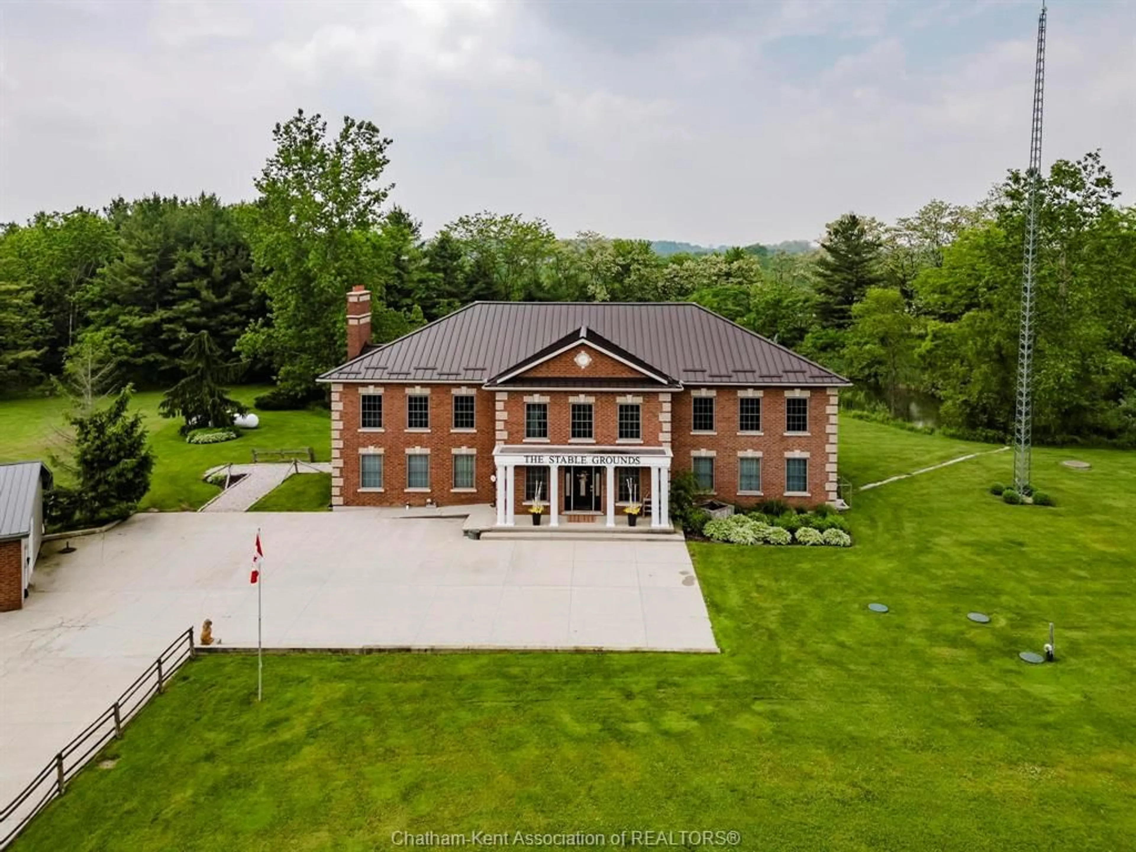 A pic from outside/outdoor area/front of a property/back of a property/a pic from drone, building for 22678 JOHNSTON Line, Rodney Ontario N0L 2C0