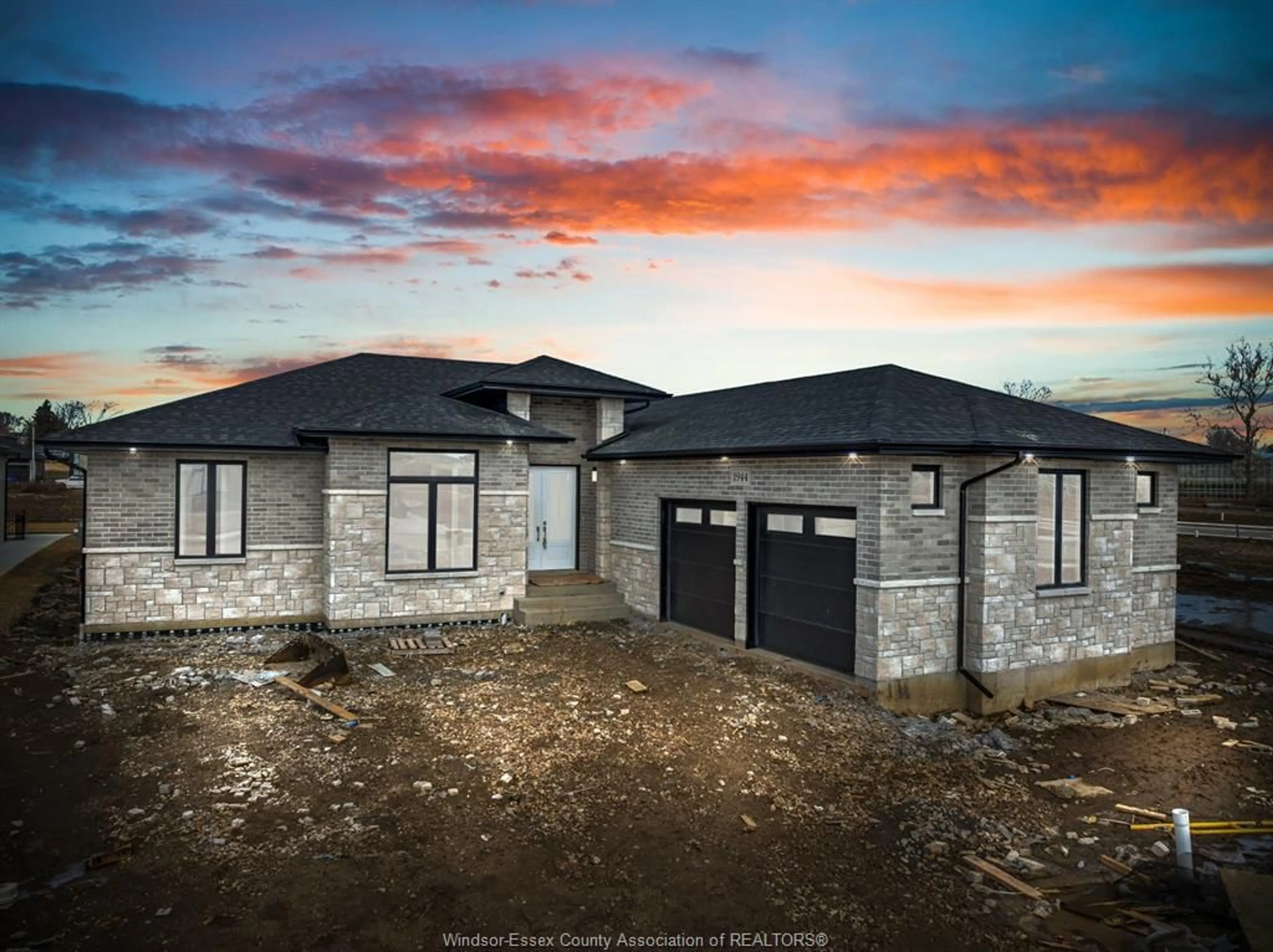 Home with brick exterior material, building for 1944 SANNITA, Ruthven Ontario N9Y 0G5