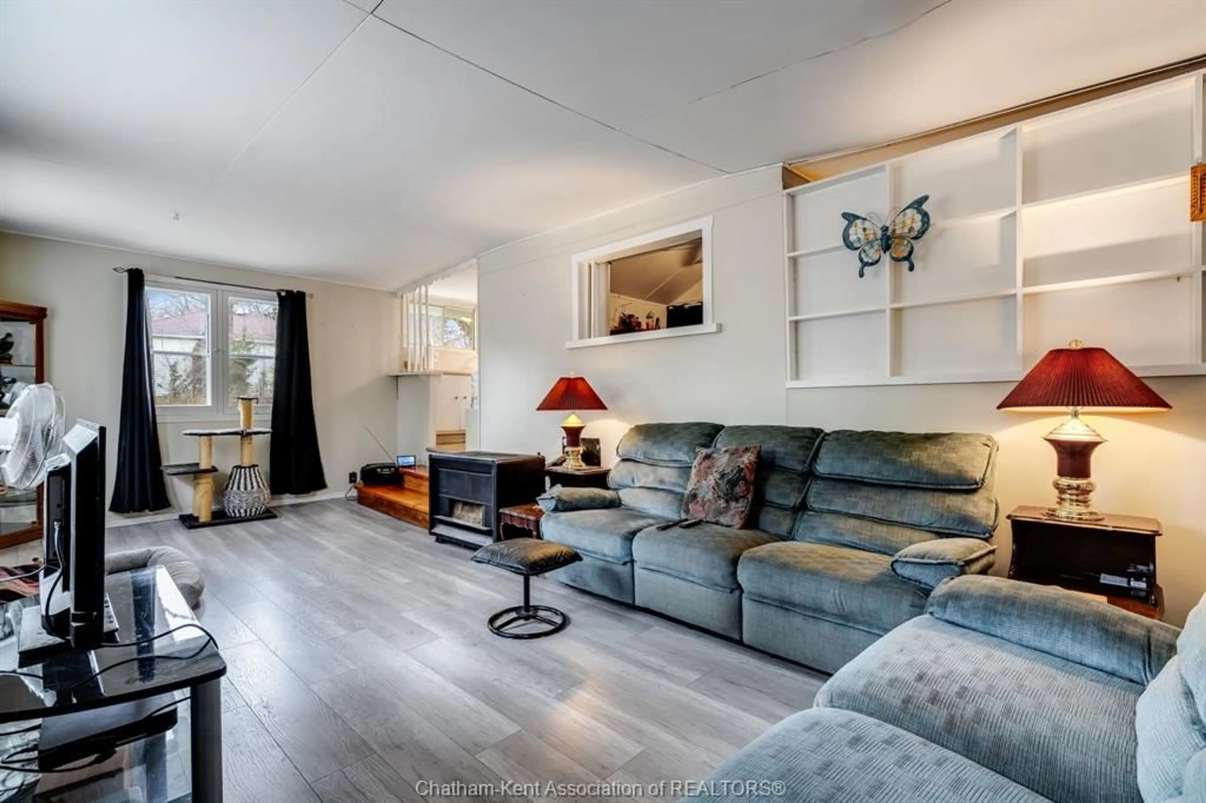 Living room with furniture, unknown for 11373 Bowman Ave, Rondeau Park Ontario N0P 1X0