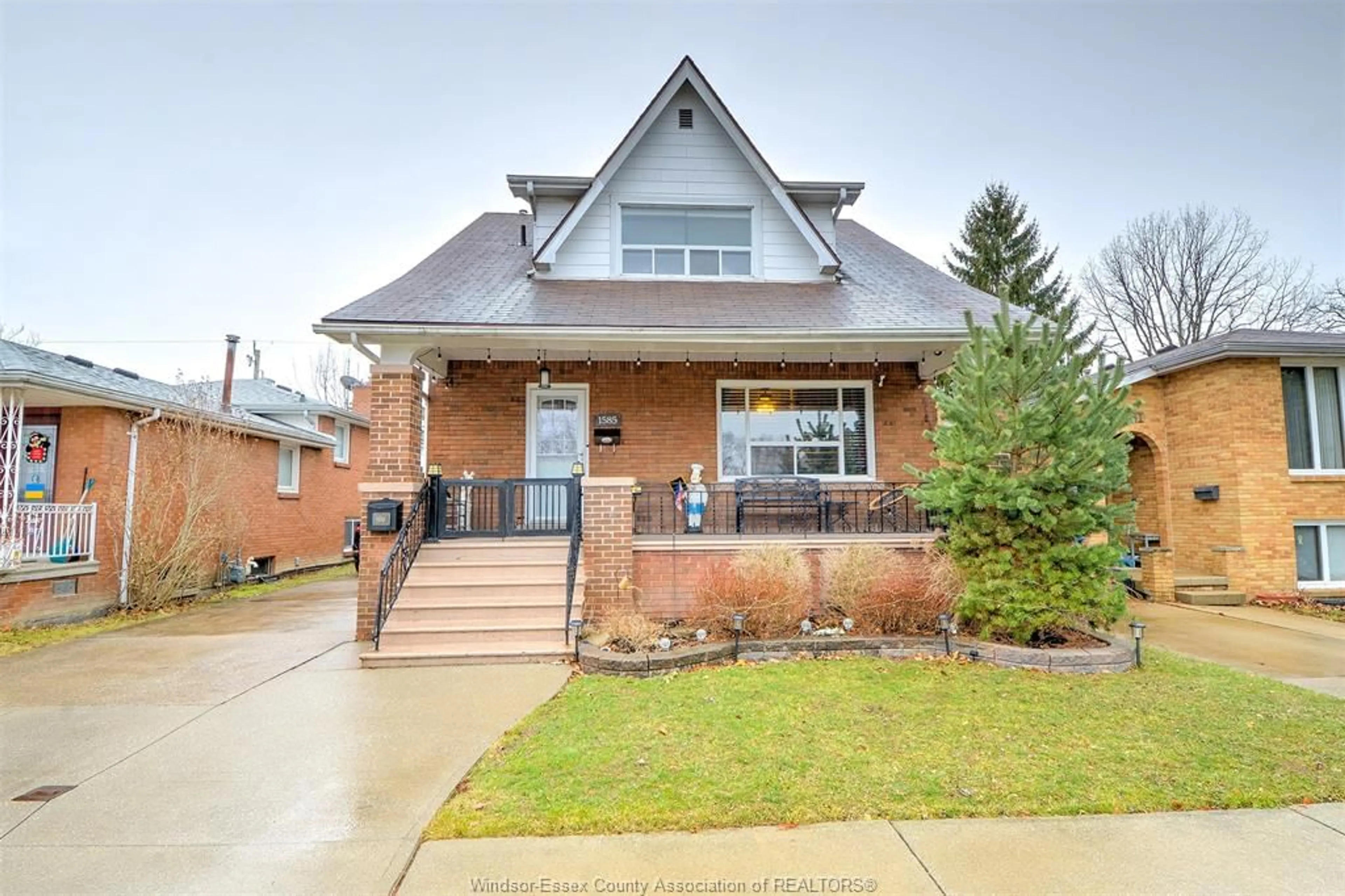 Home with brick exterior material, street for 1585 ALEXIS Rd, Windsor Ontario N8Y 4P1