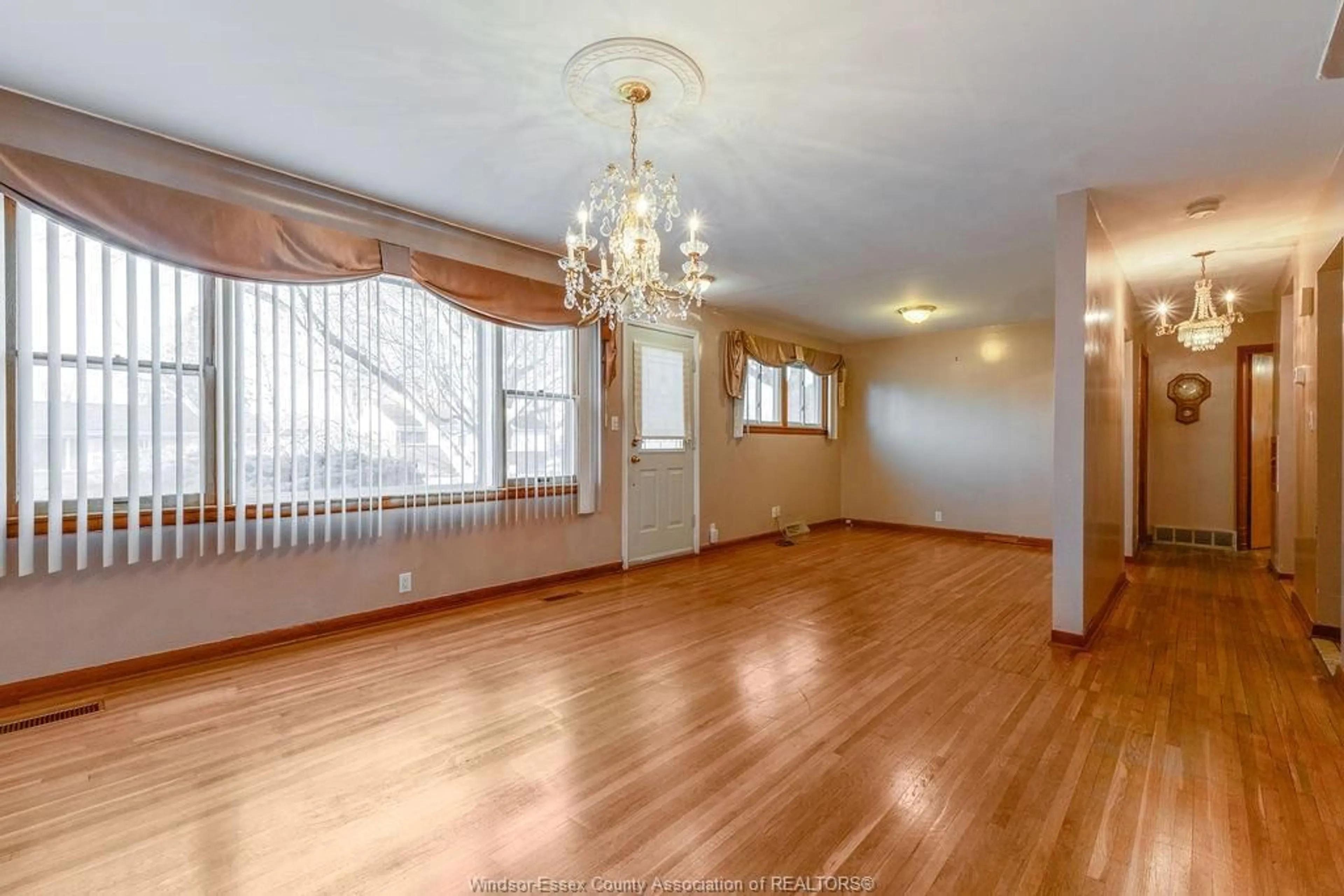 Unknown for 3518 WOODLAND Ave, Windsor Ontario N9E 1Z8