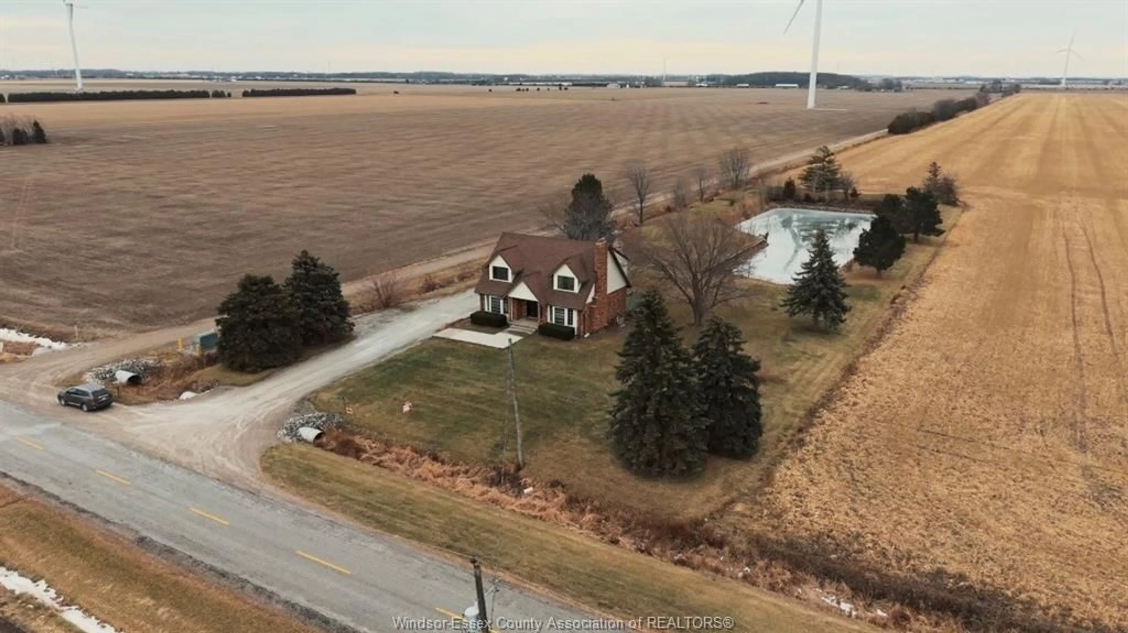 A pic from outside/outdoor area/front of a property/back of a property/a pic from drone, unknown for 2989 LAKESHORE RD 305, Comber Ontario N0R 1J0