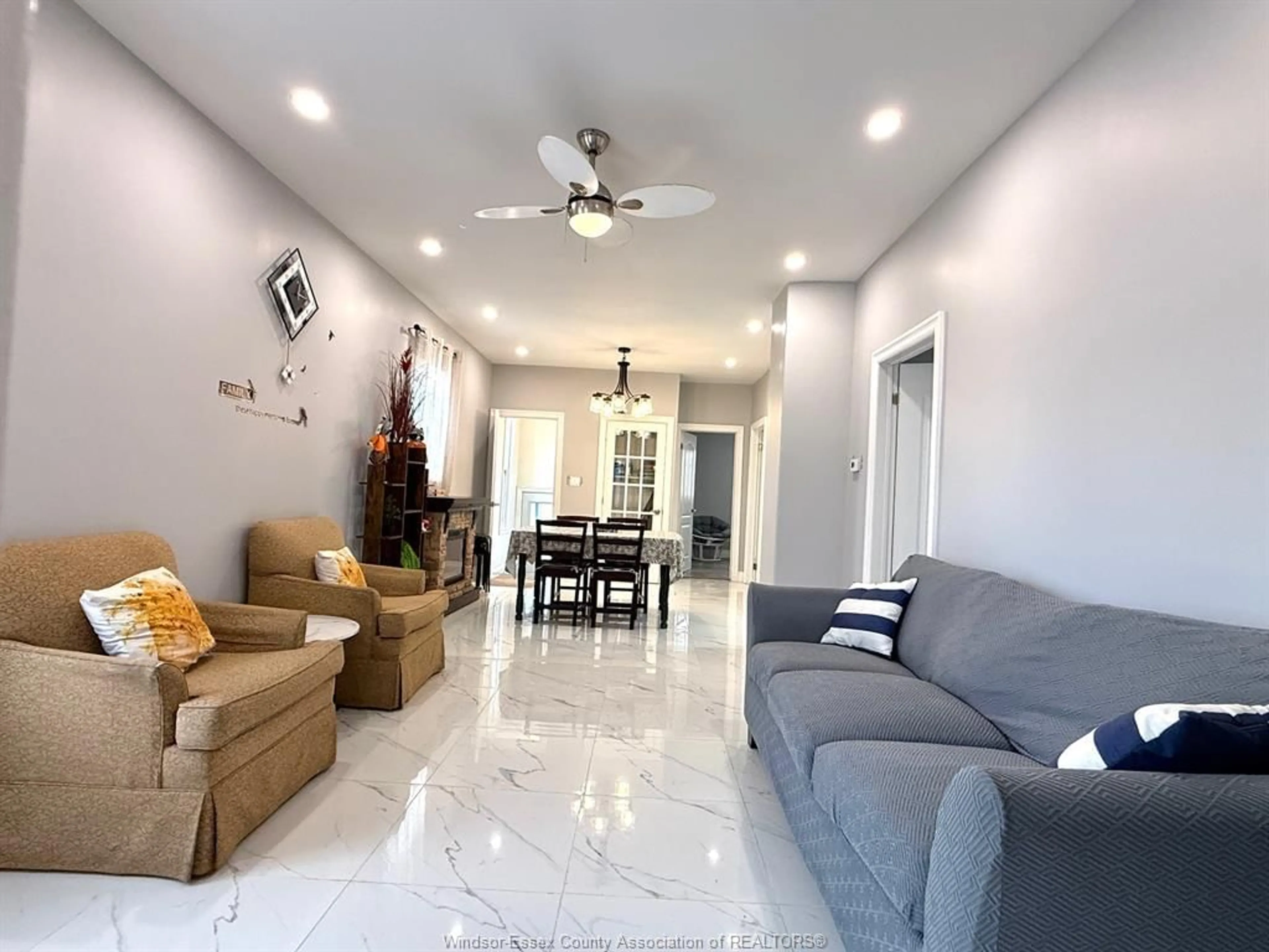 Living room with furniture, unknown for 1116 WYANDOTTE, Windsor Ontario N9A 3K2