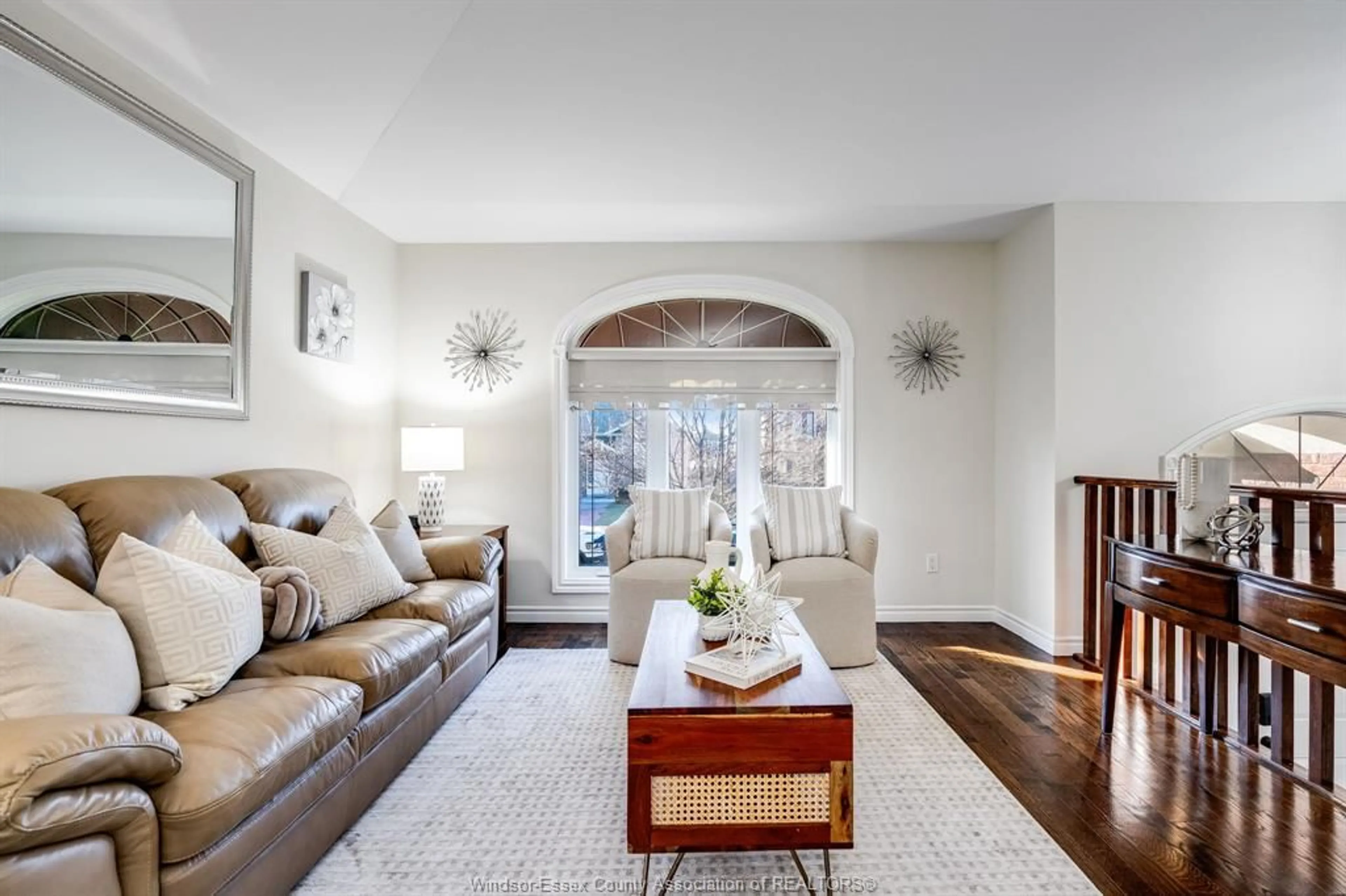 Living room with furniture, unknown for 1632 Magnolia, Windsor Ontario N8P 1Z1