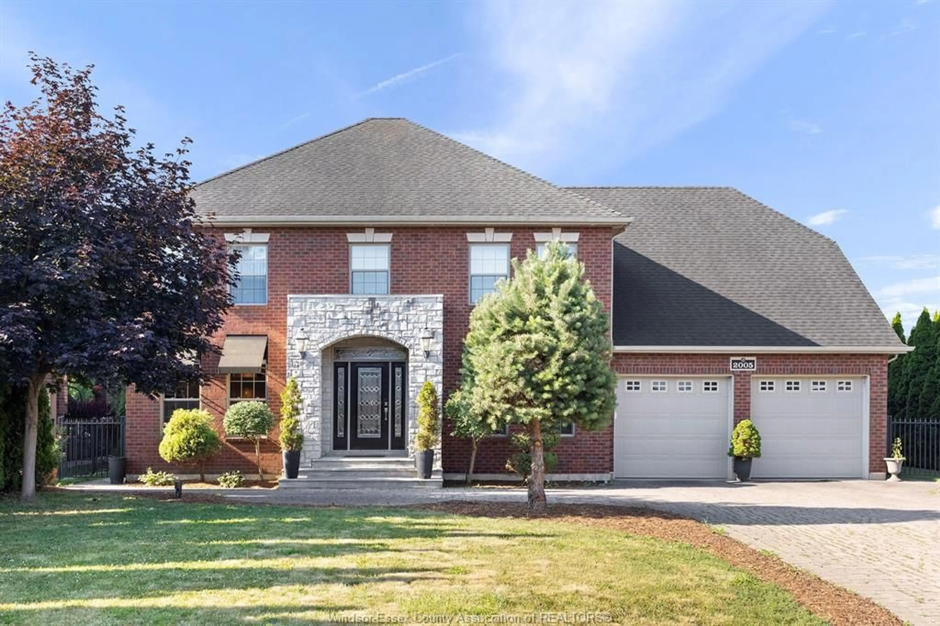 Home with brick exterior material, street for 2005 CASA GRANDE, LaSalle Ontario N9H 2V5