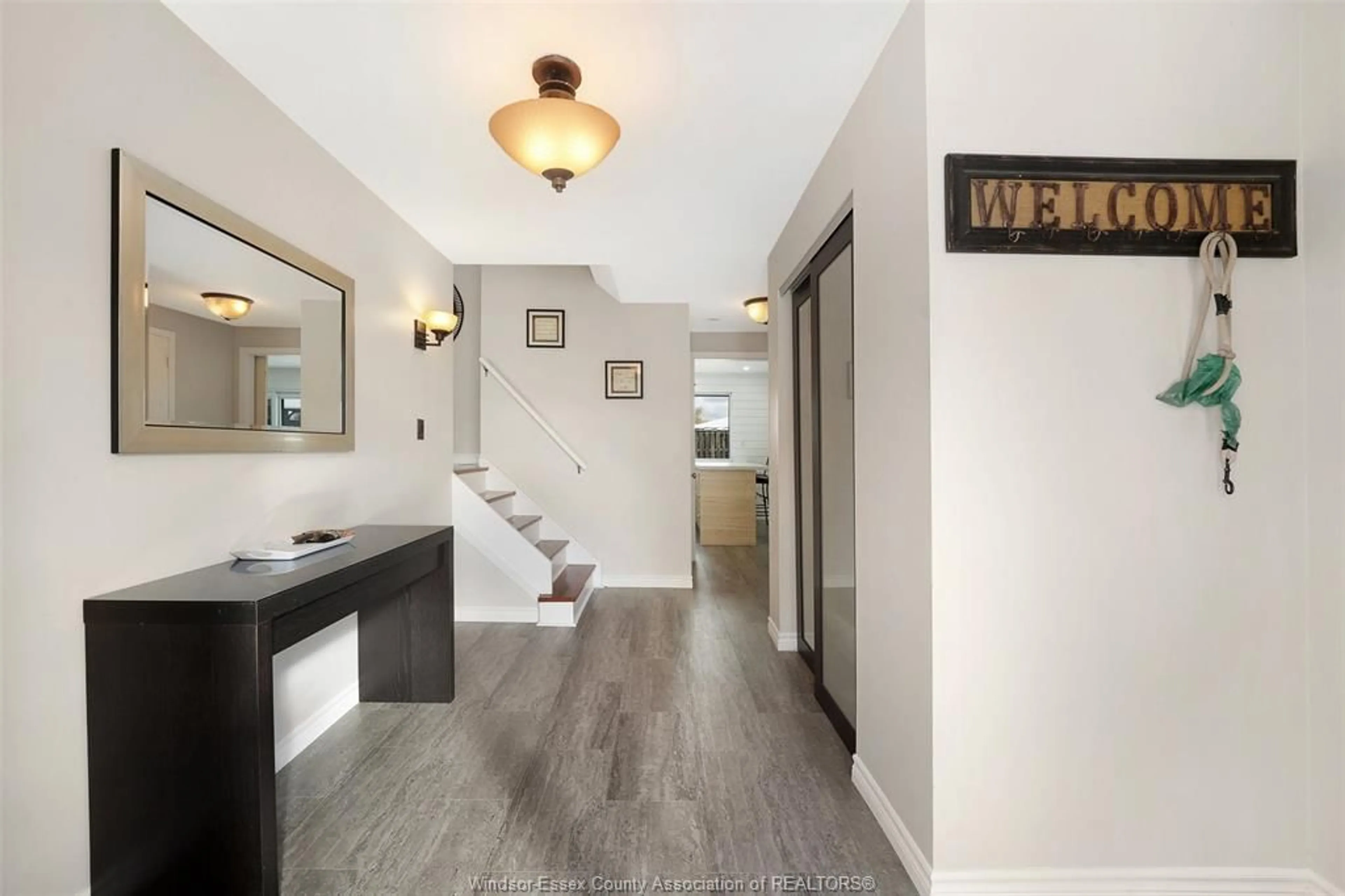 Unknown for 9926 ASGARD, Windsor Ontario N8R 1E2