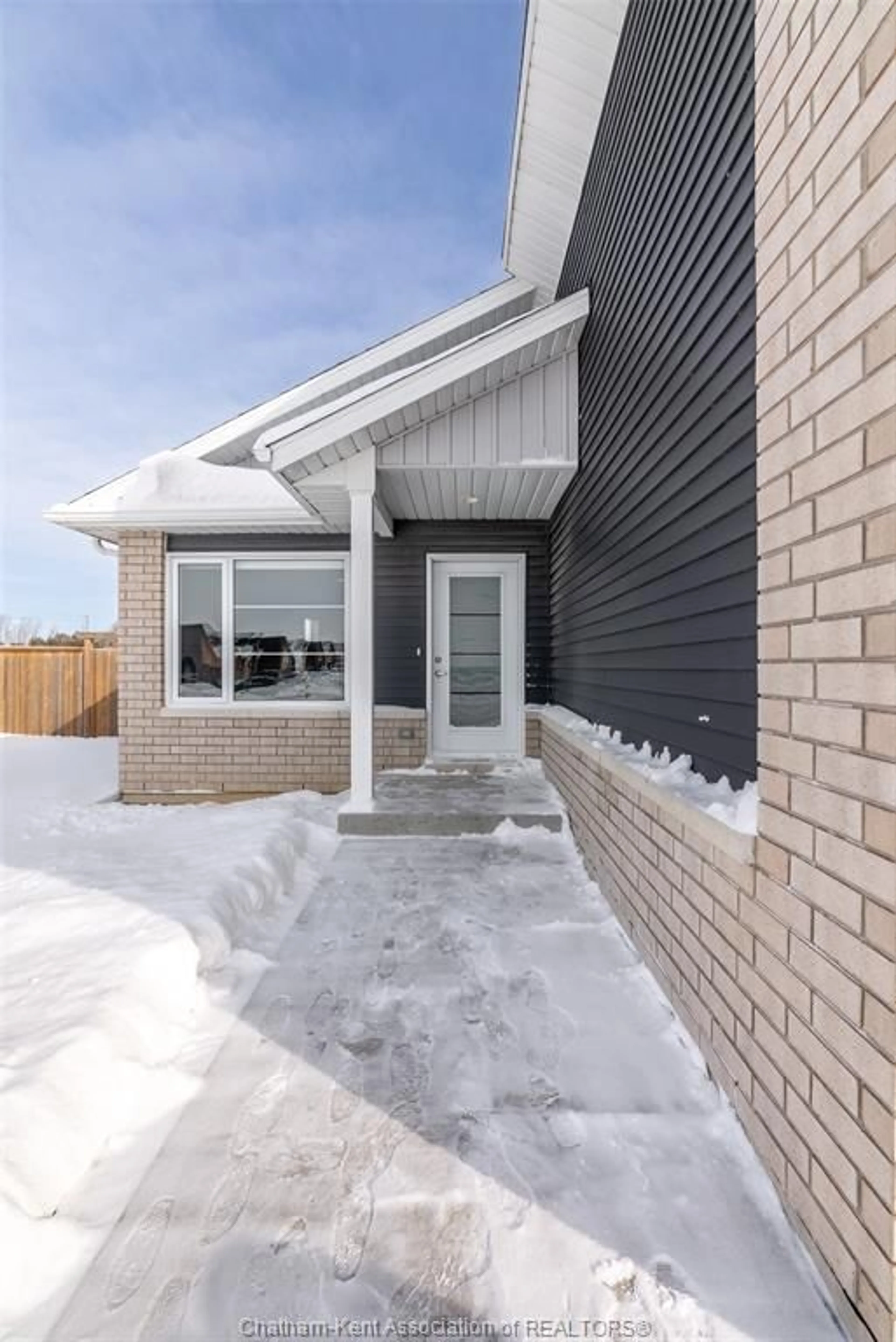 Home with brick exterior material, street for 54 Moonstone Cres, Chatham Ontario N7M 0S2