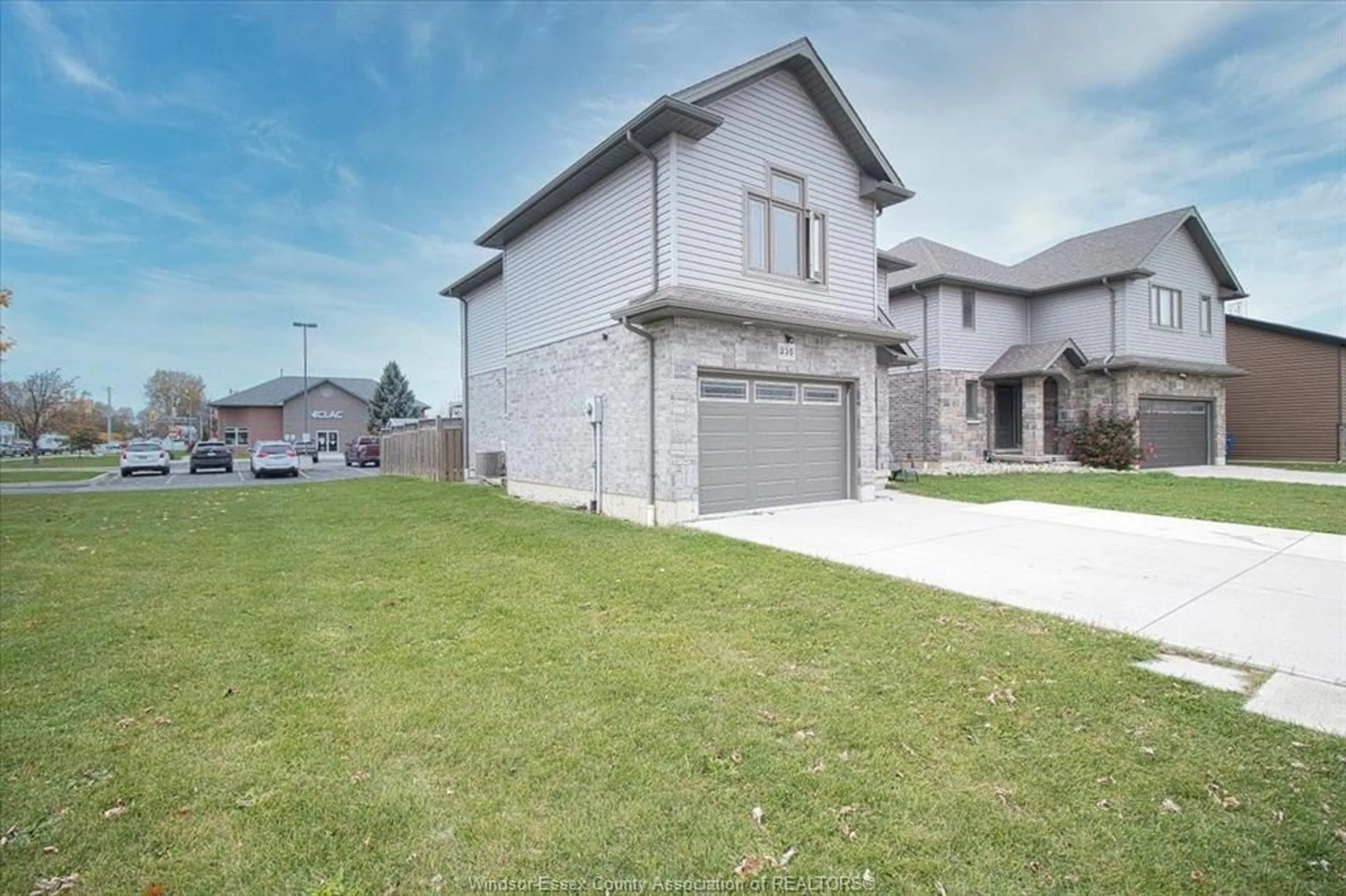 Unknown for 235 BRISTOL Dr, Chatham Ontario N7M 6K9