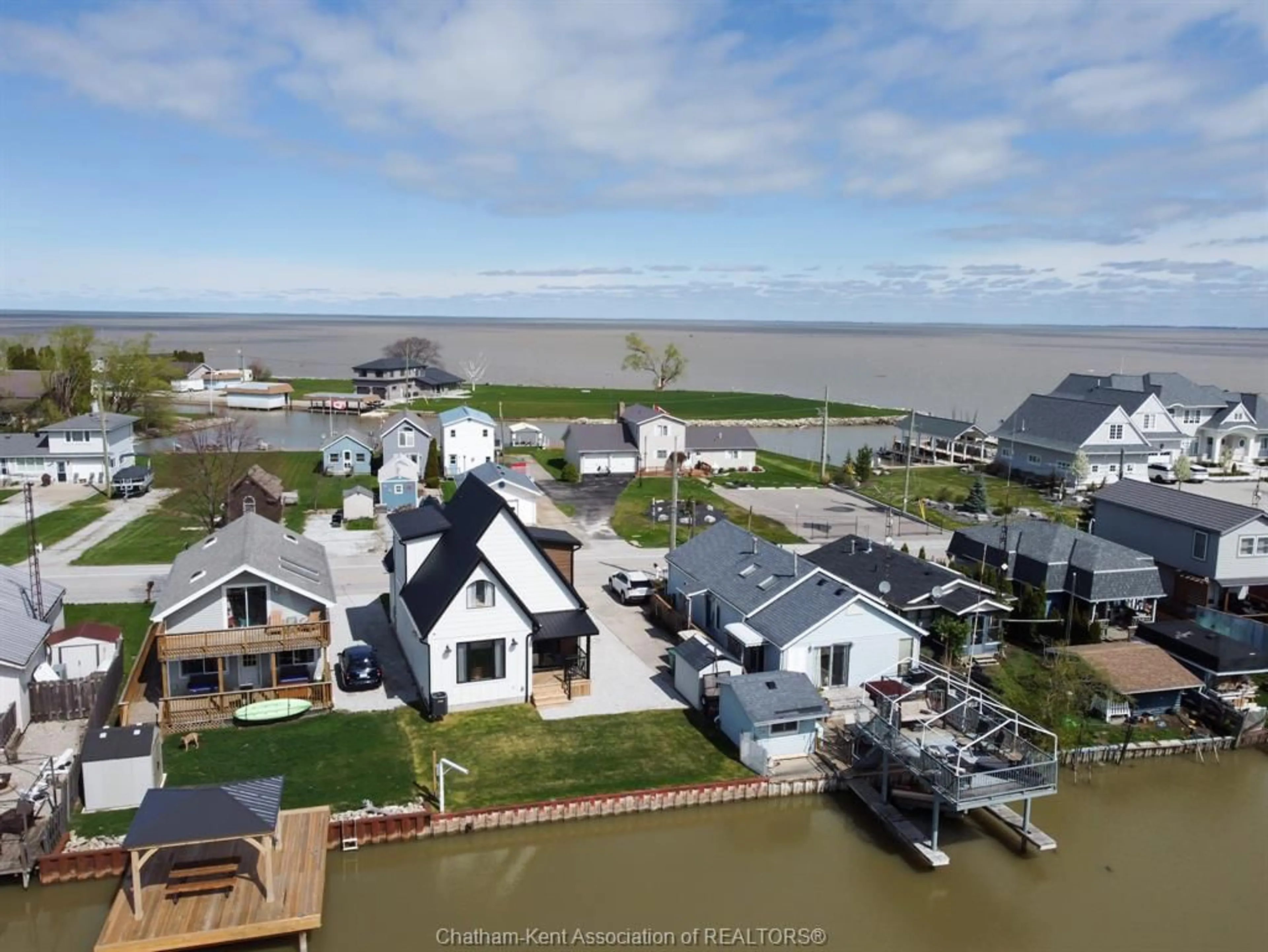 A pic from outside/outdoor area/front of a property/back of a property/a pic from drone, water/lake/river/ocean view for 19260 Lakeside Dr, Lighthouse Cove Ontario N0P 2L0