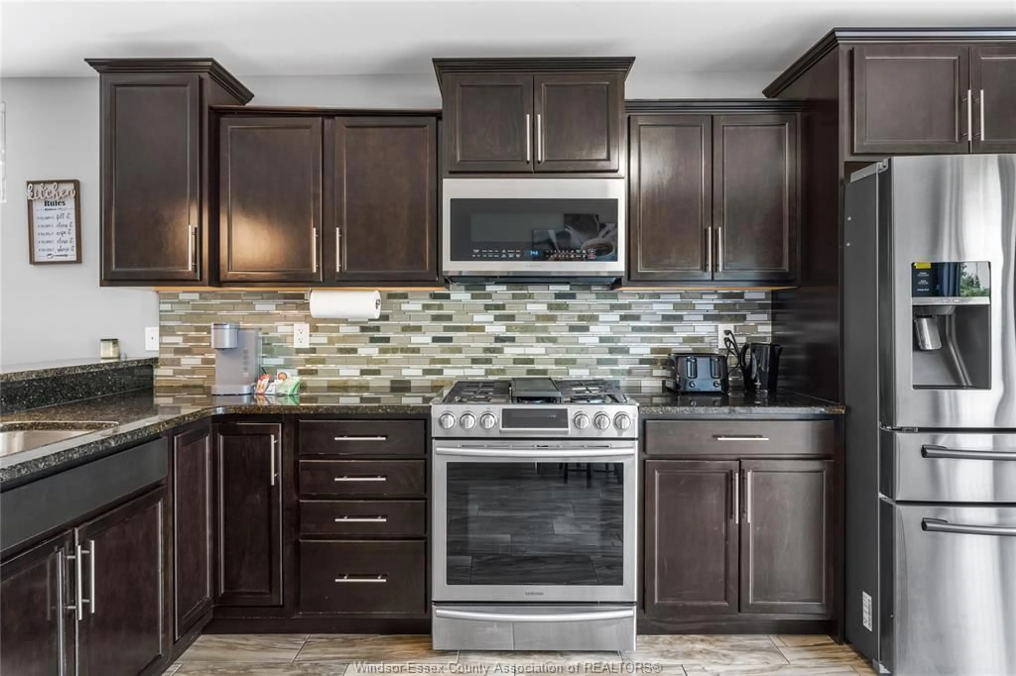 Unknown for 46 SHAW Dr, Amherstburg Ontario N9V 0B2