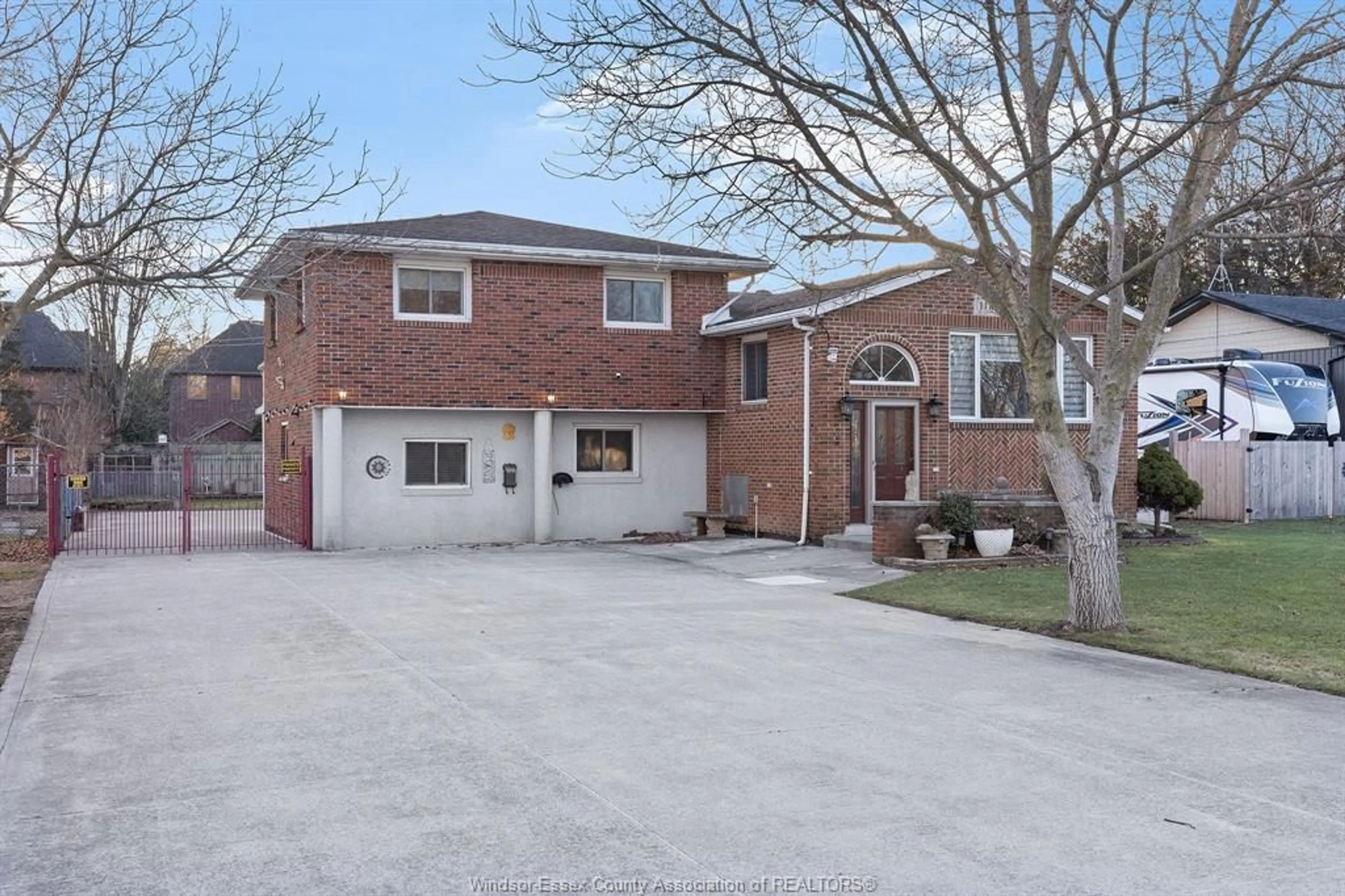 Home with brick exterior material, street for 1116 REAUME, LaSalle Ontario N9J 1C1