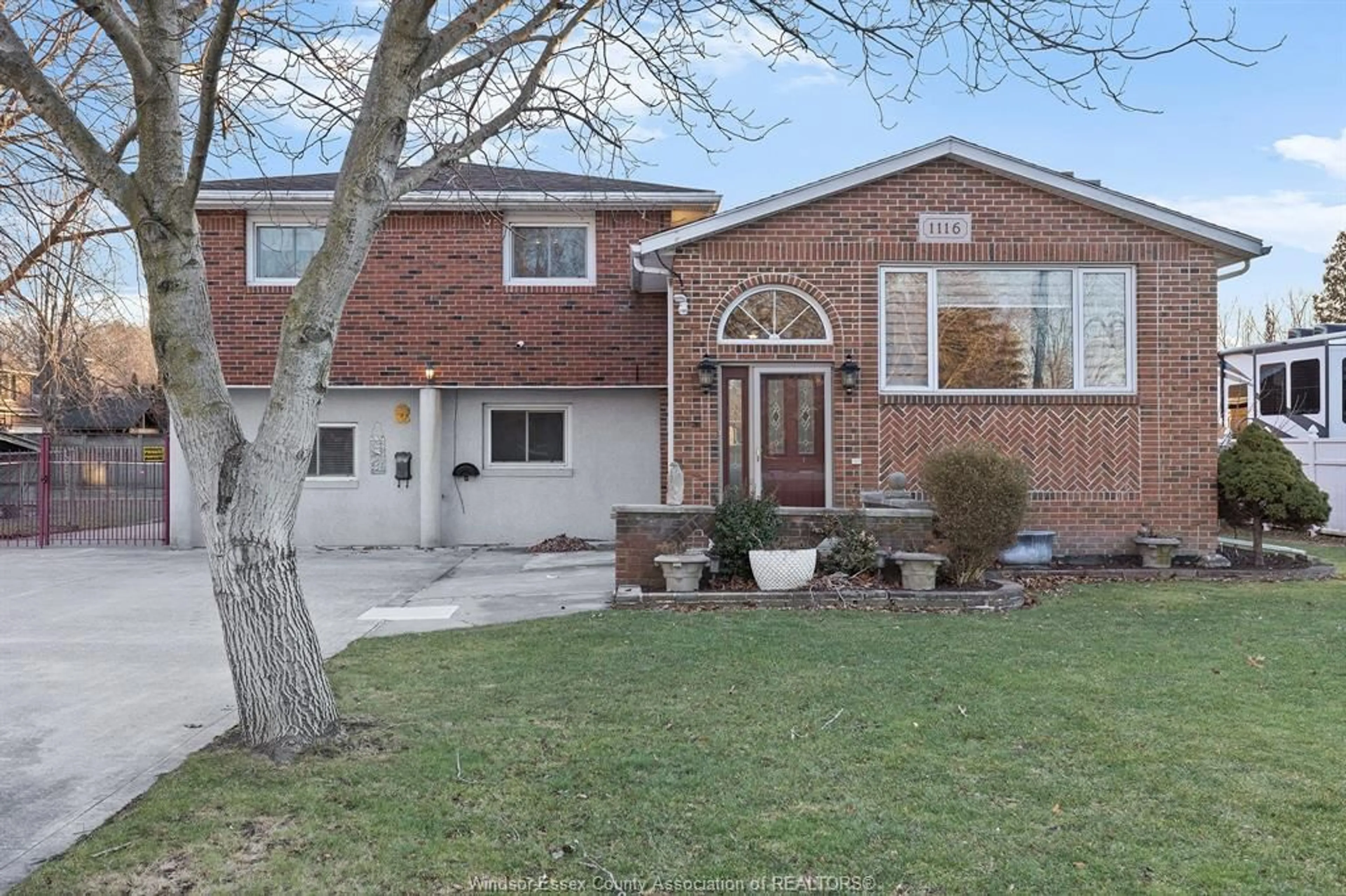 Home with brick exterior material, street for 1116 REAUME, LaSalle Ontario N9J 1C1