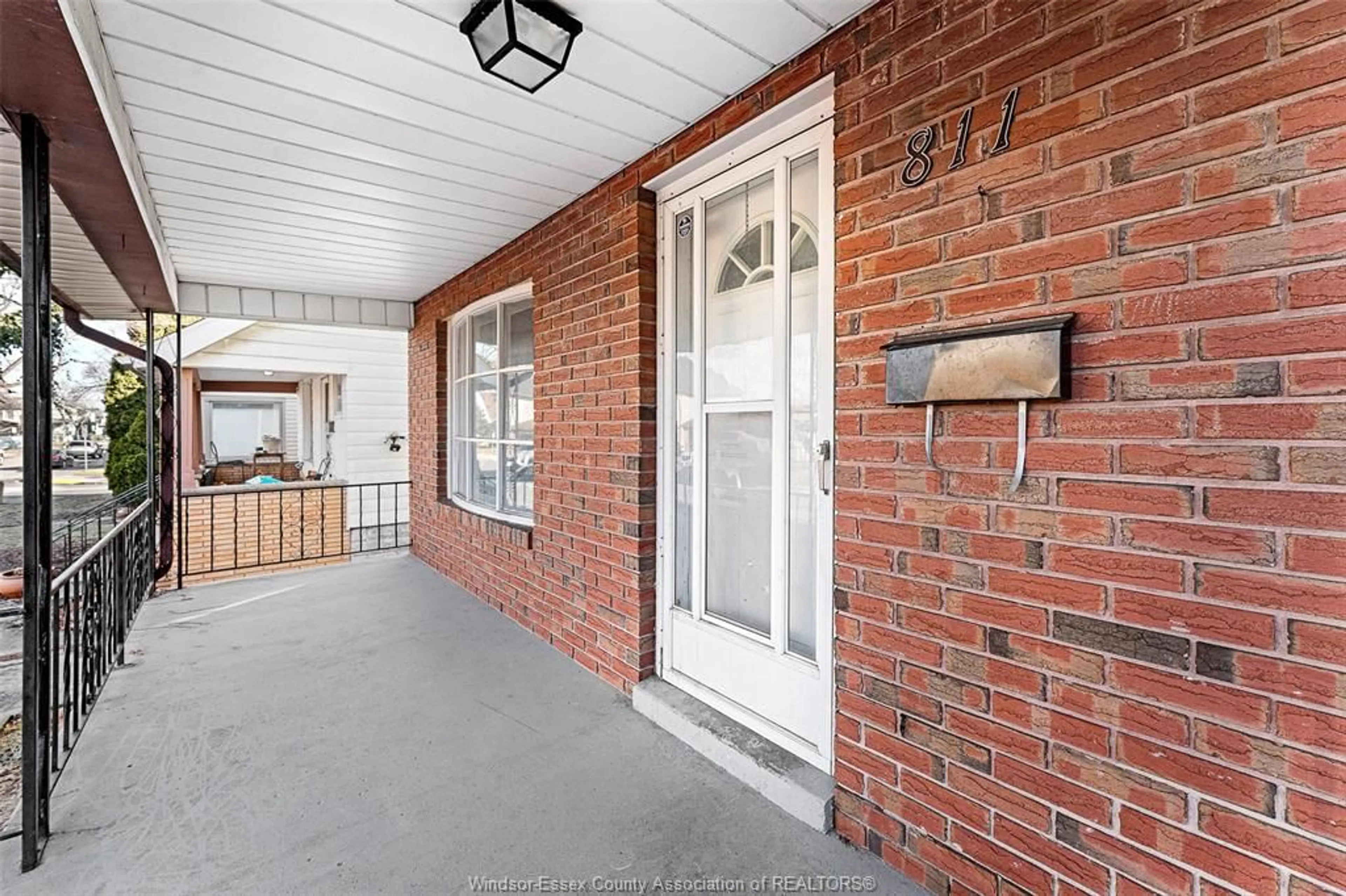 Unknown for 811 ELLIOTT, Windsor Ontario N9A 3J6