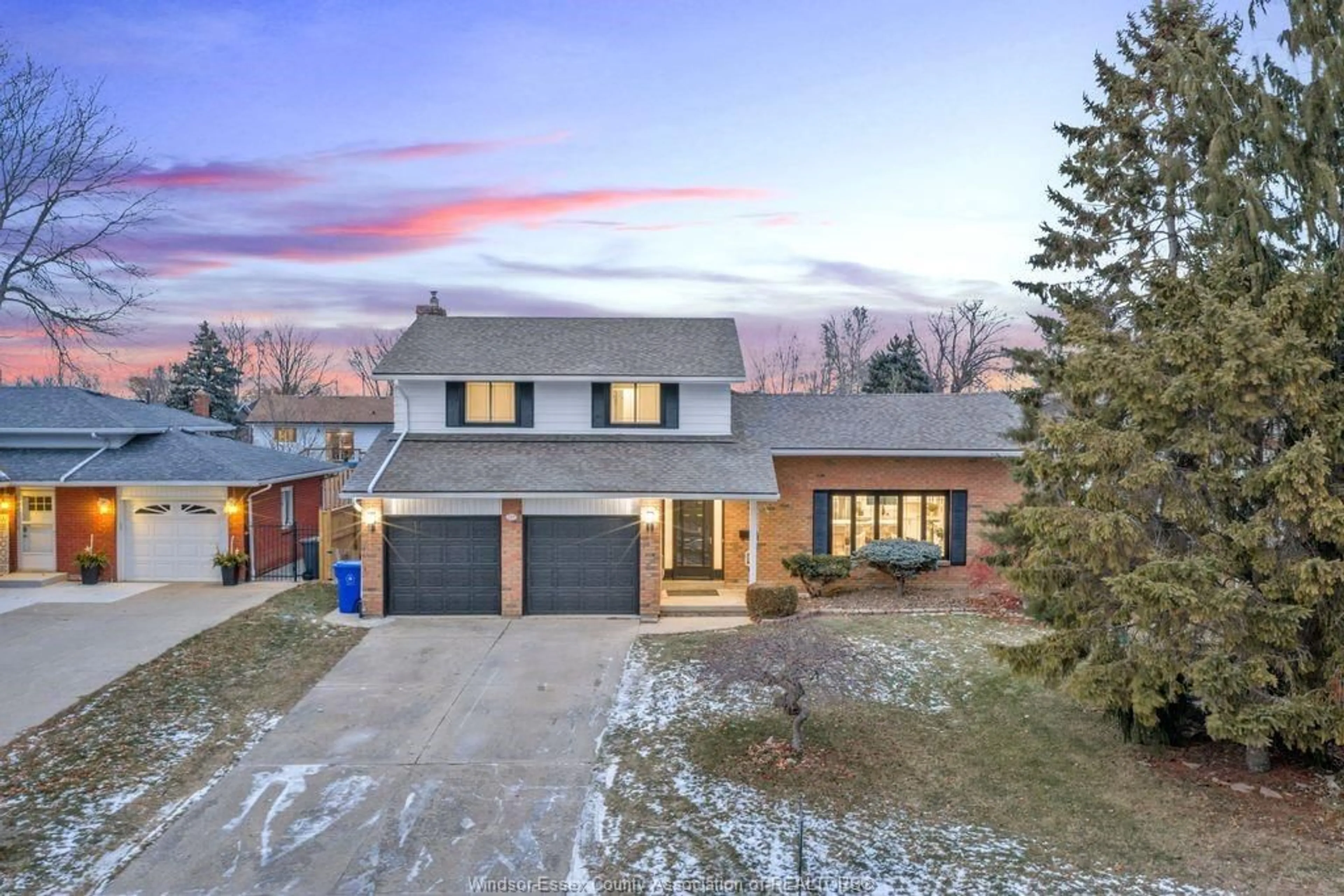 A pic from outside/outdoor area/front of a property/back of a property/a pic from drone, street for 247 GEORGE Cres, Belle River Ontario N0R 1A0