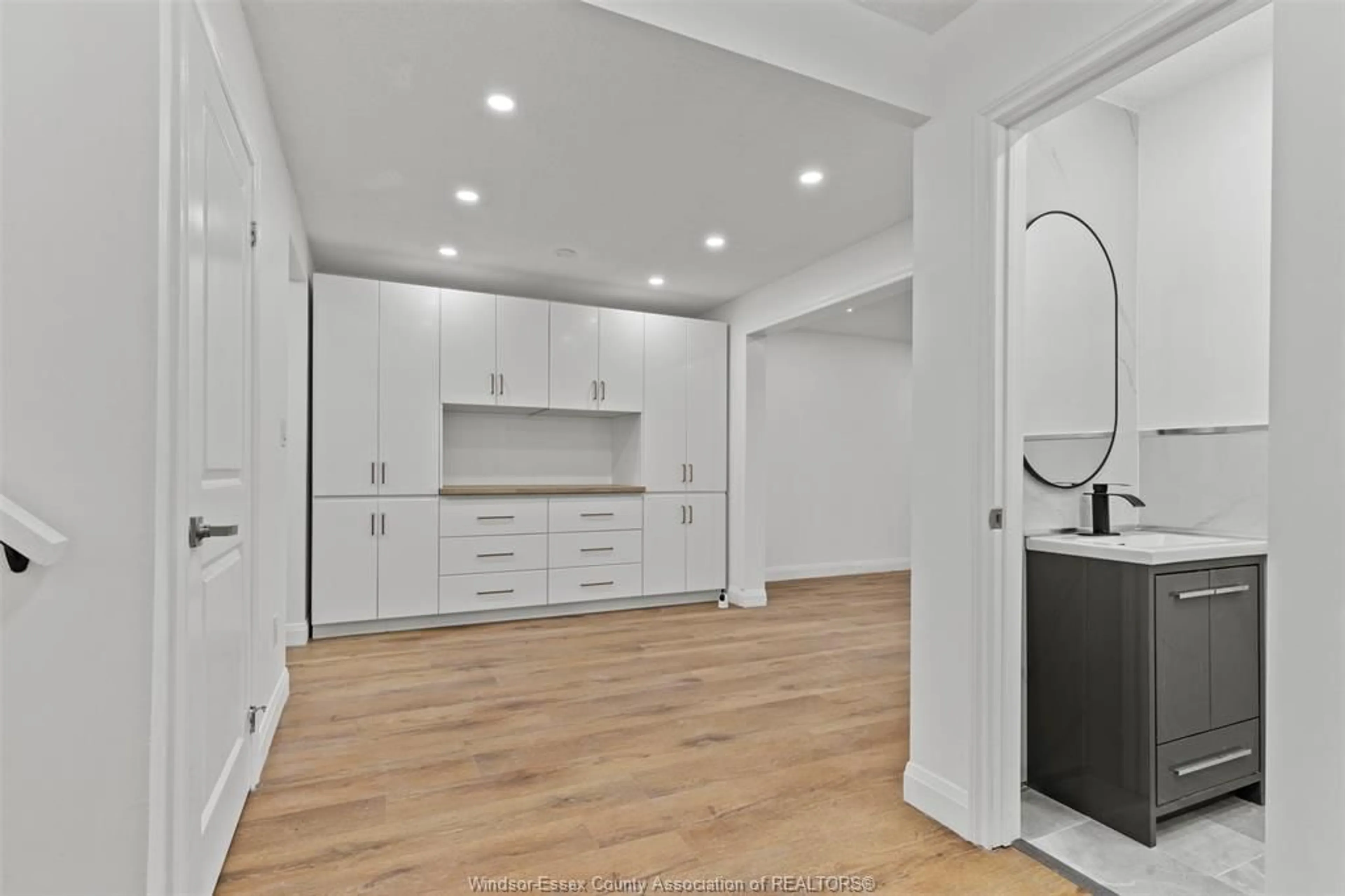 Open concept kitchen, unknown for 302 VINE St #29, St. Catharines Ontario L2M 7M6
