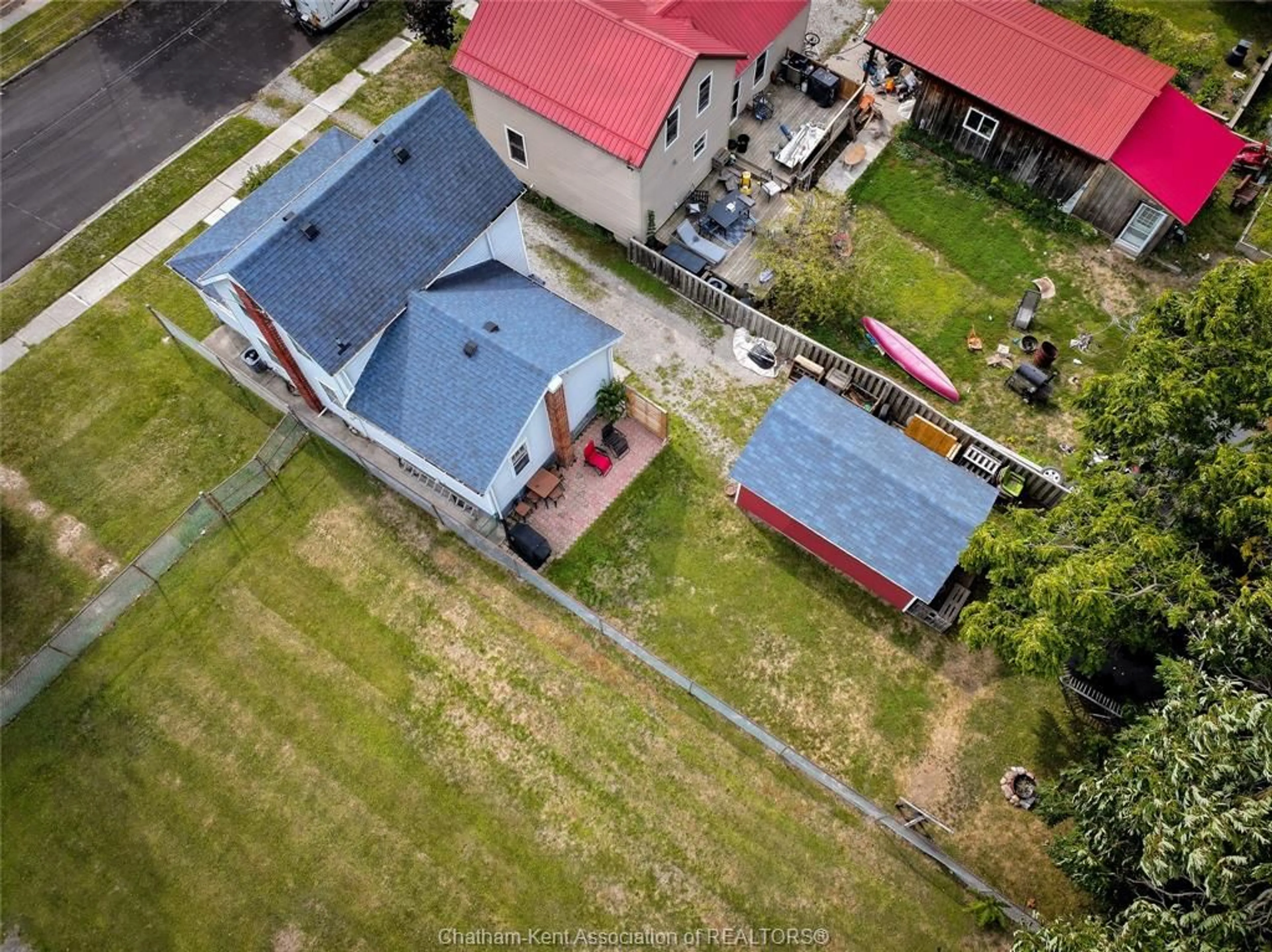 A pic from outside/outdoor area/front of a property/back of a property/a pic from drone, building for 87 GEORGE St, Blenheim Ontario N0P 1A0