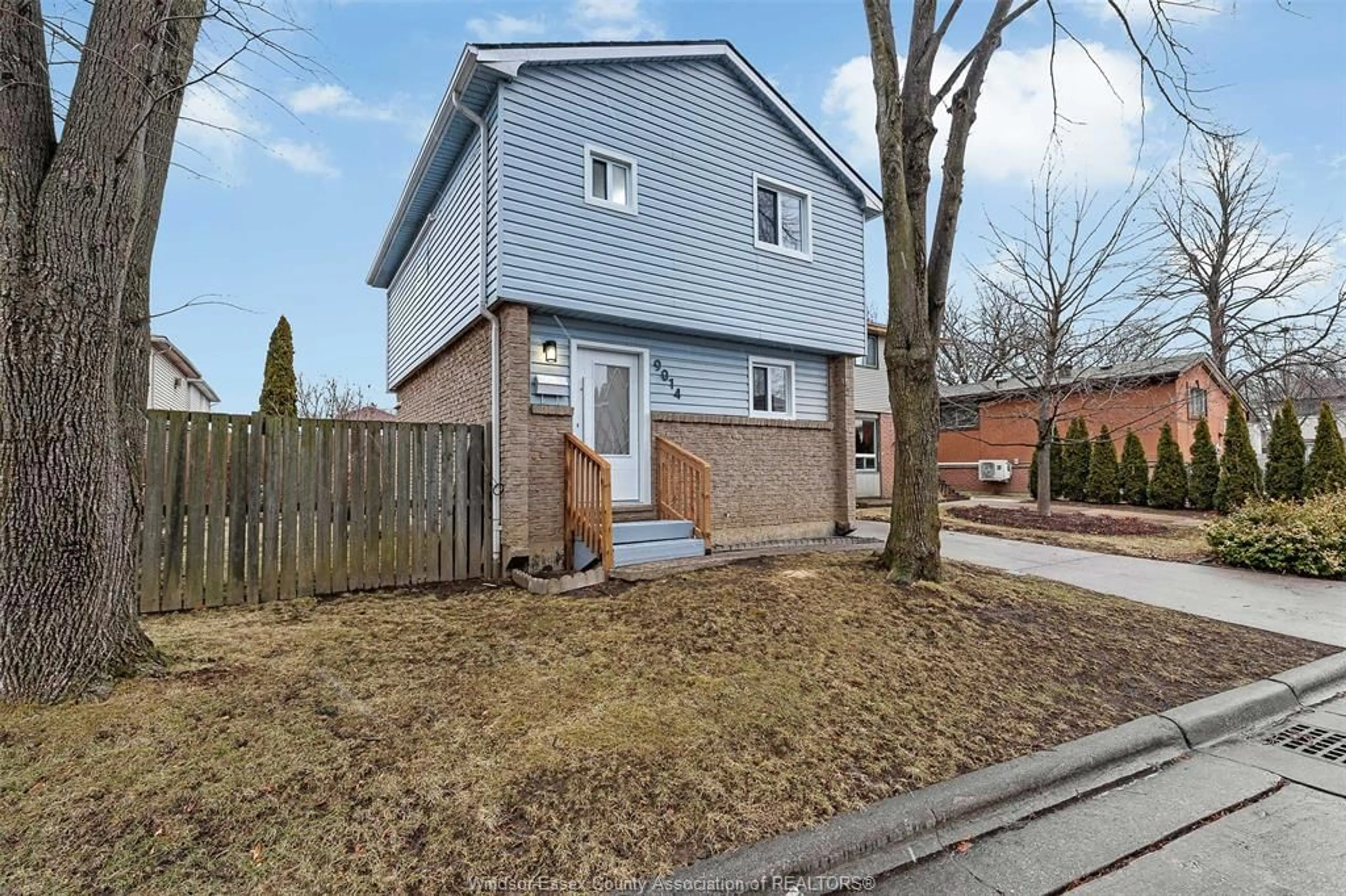 Unknown for 9014 COPPERFIELD Crt, Windsor Ontario N8S 4H3