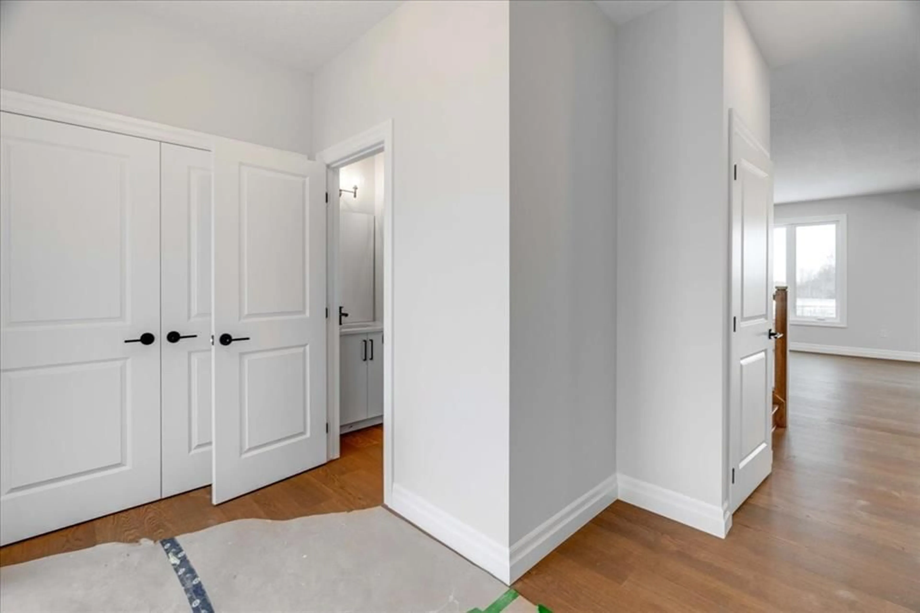 Indoor entryway for 4334 LISMER Lane, London Ontario N6L 0E2