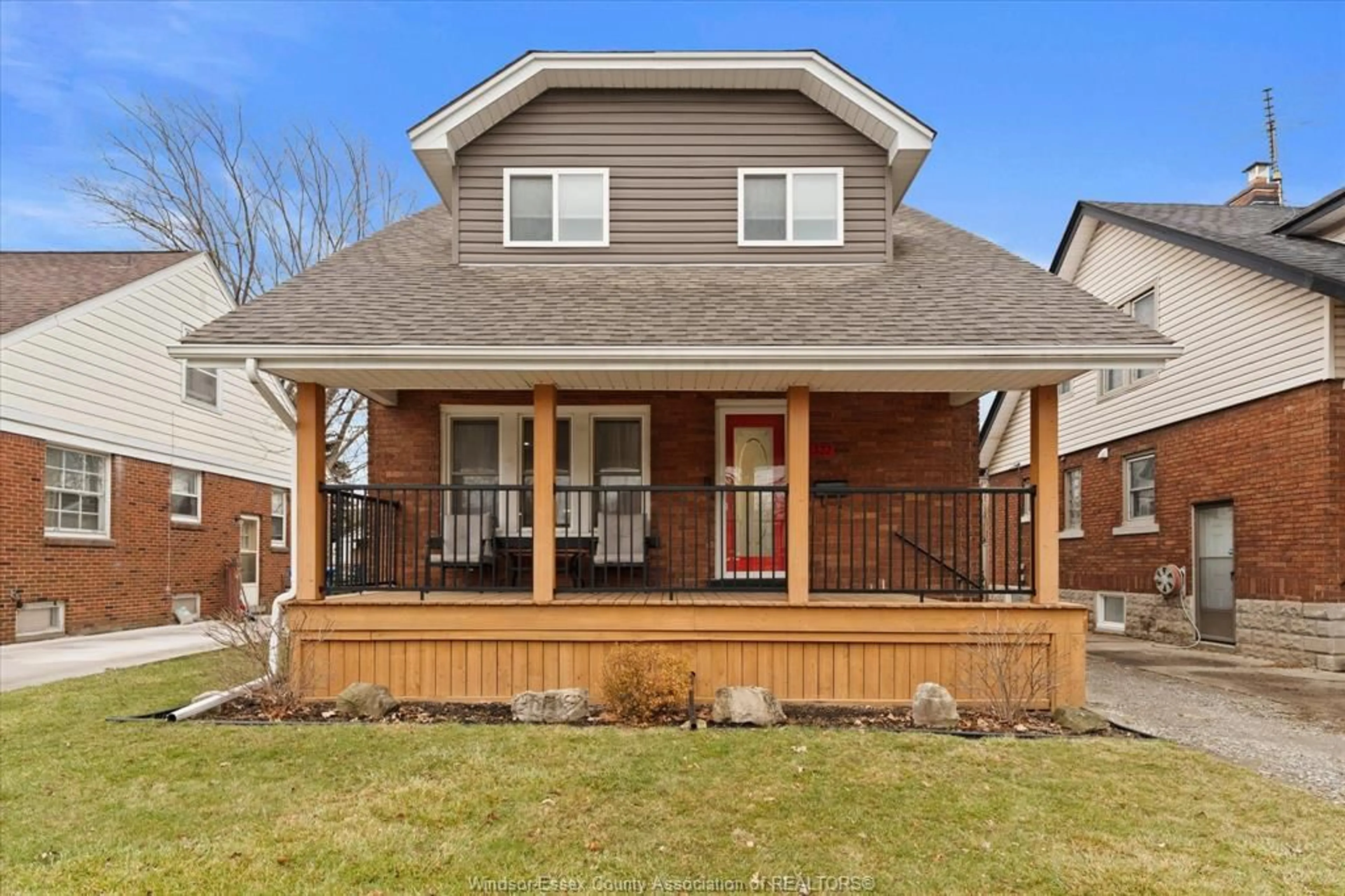 Home with brick exterior material, street for 2337 Hall, Windsor Ontario N82 2M1
