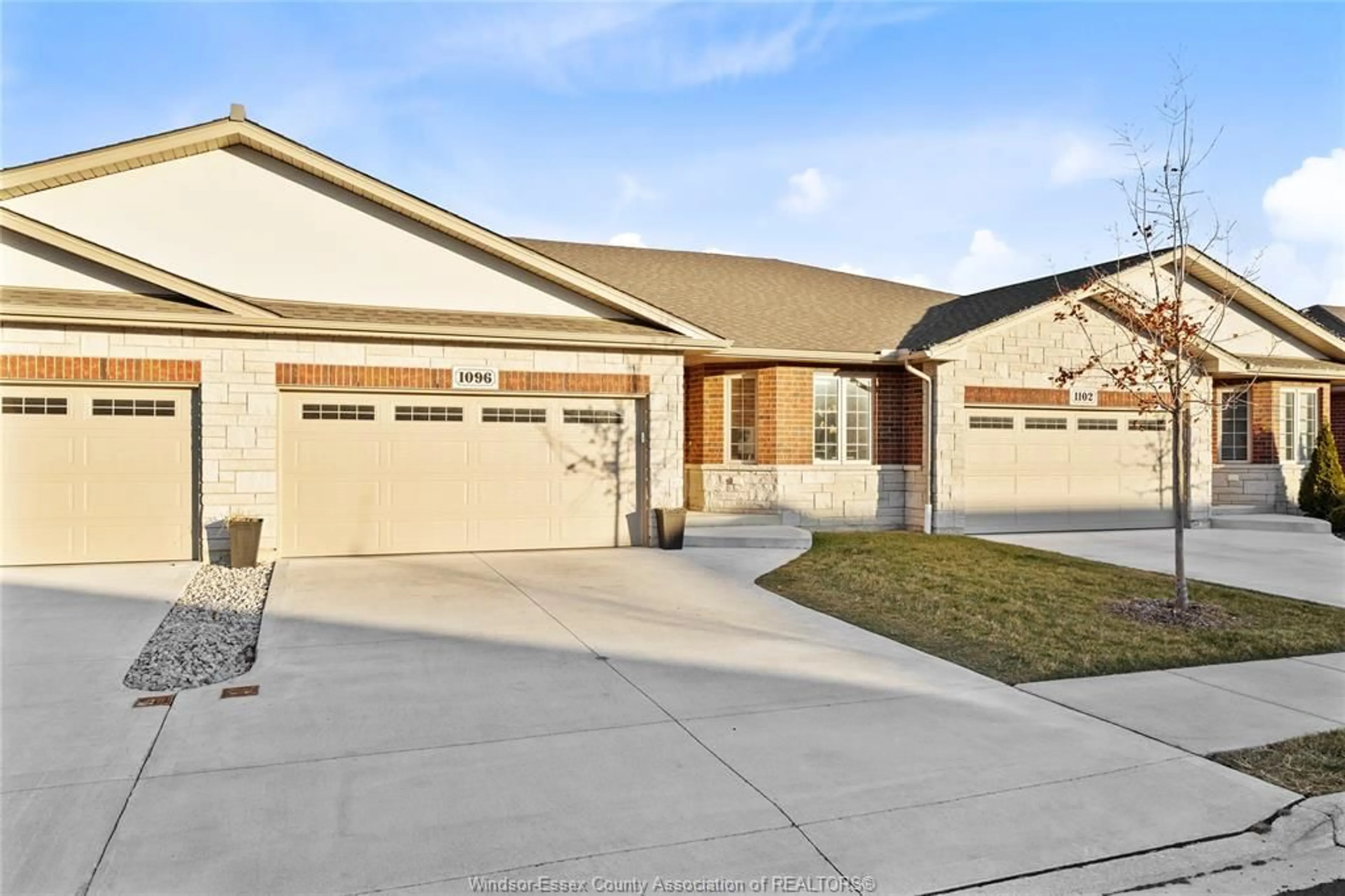 Unknown for 1096 PEABODY, Windsor Ontario N8P 0C7