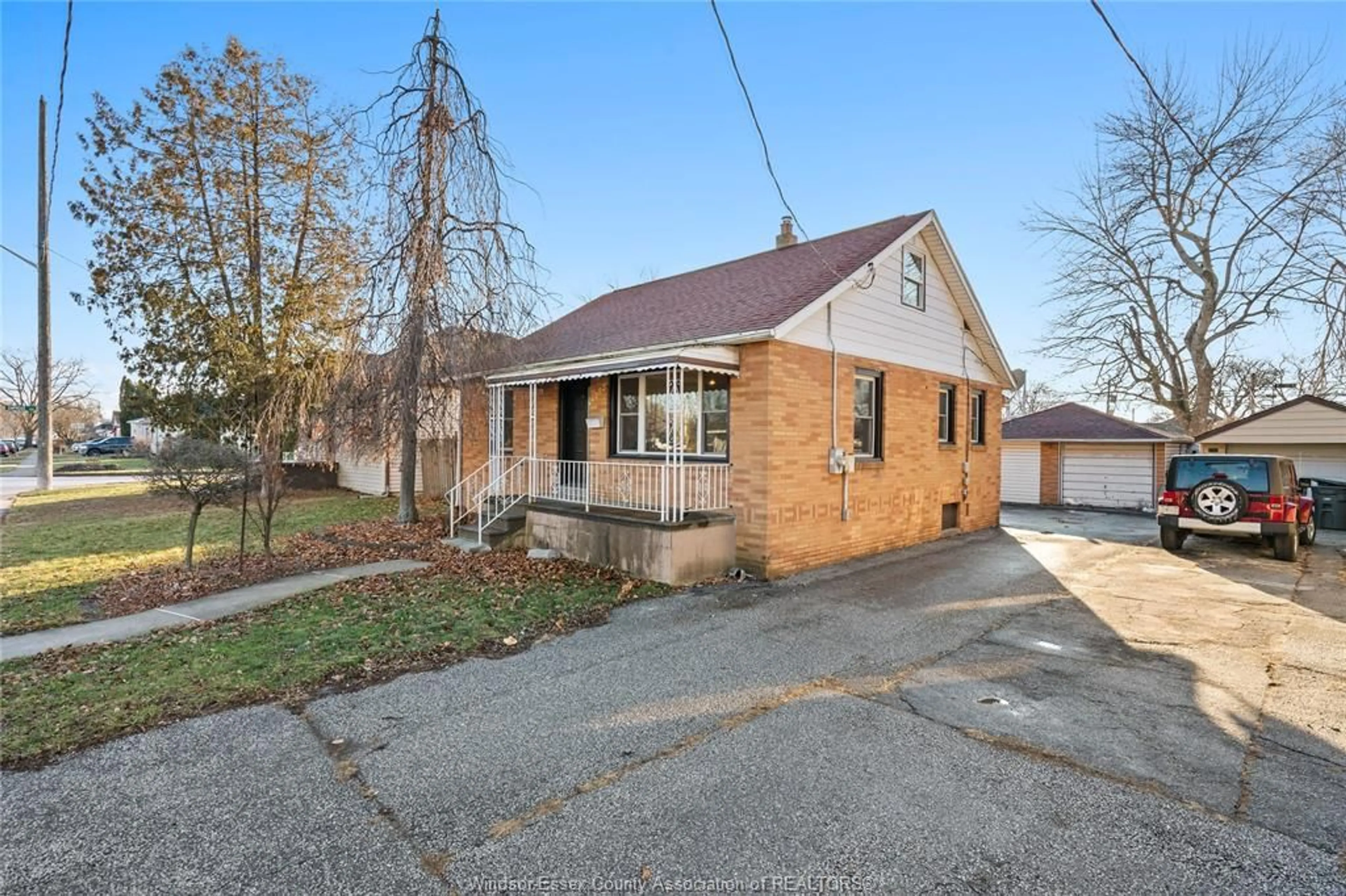 Home with brick exterior material, street for 1987 Buckingham, Windsor Ontario N8T 2A9