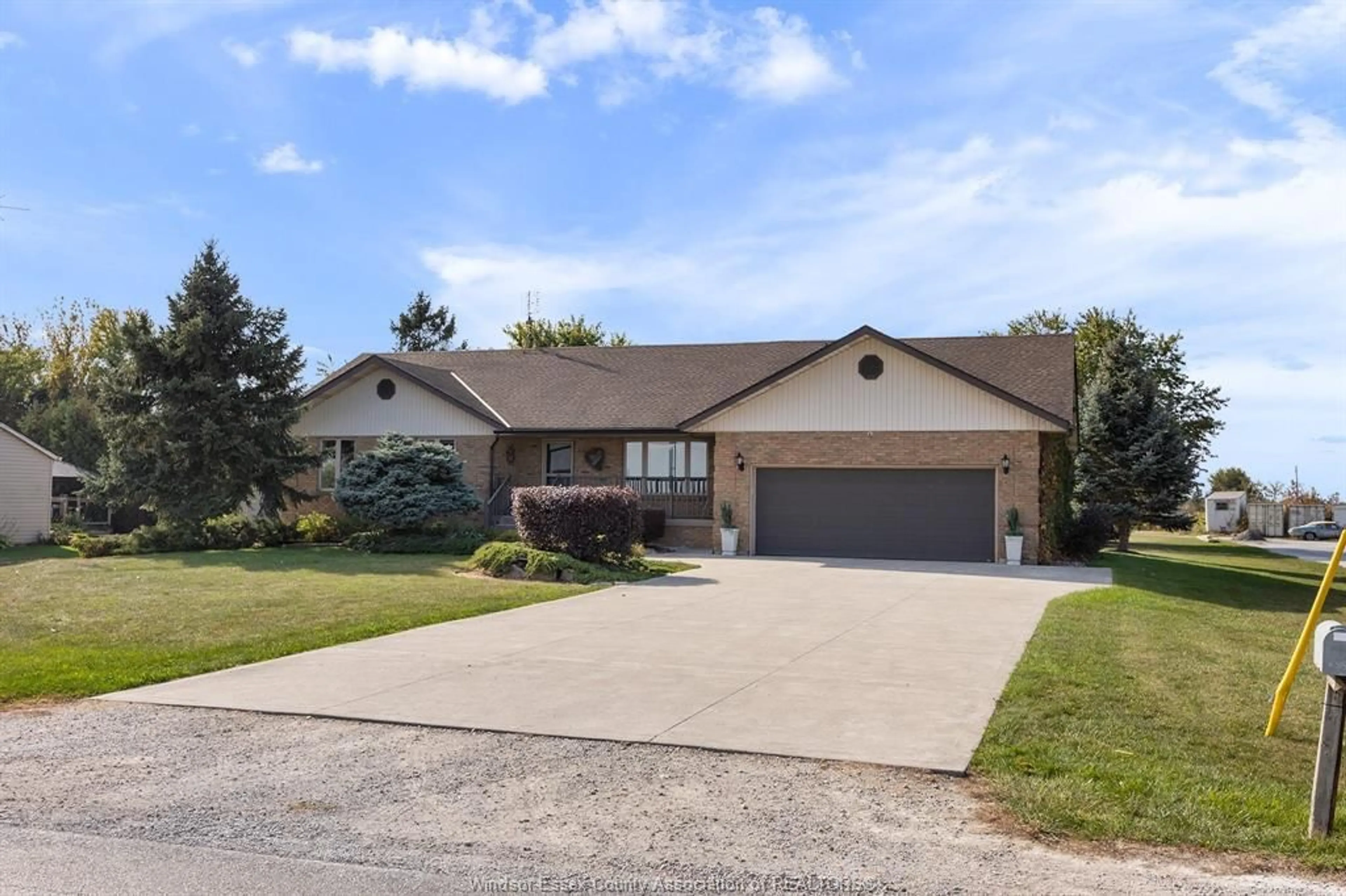 Home with vinyl exterior material, street for 685 EAST RUSCOM RIVER Rd, Lakeshore Ontario N0R 1S0