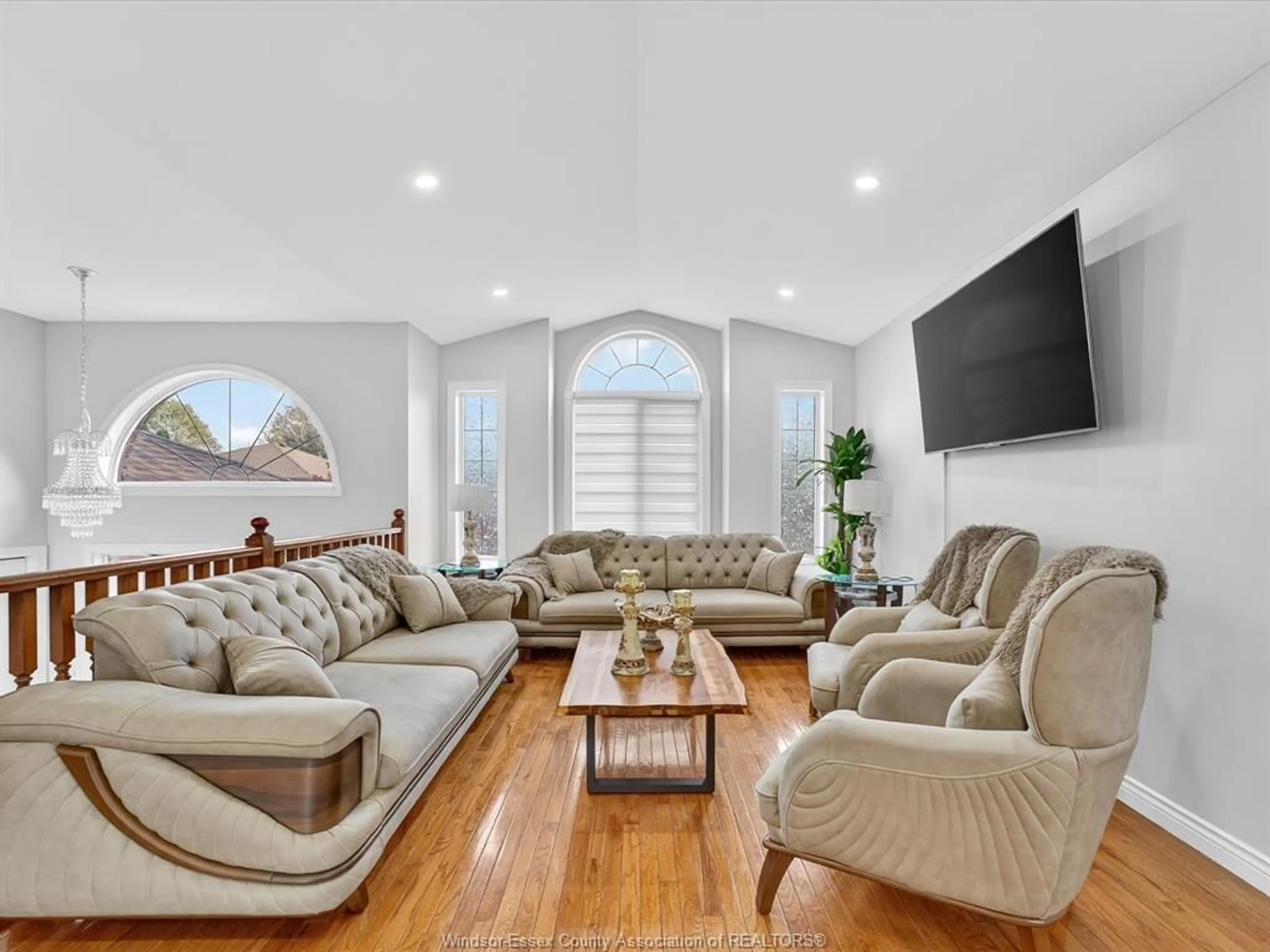 Living room with furniture, unknown for 3859 CLARA Ave, Windsor Ontario N9E 4X6