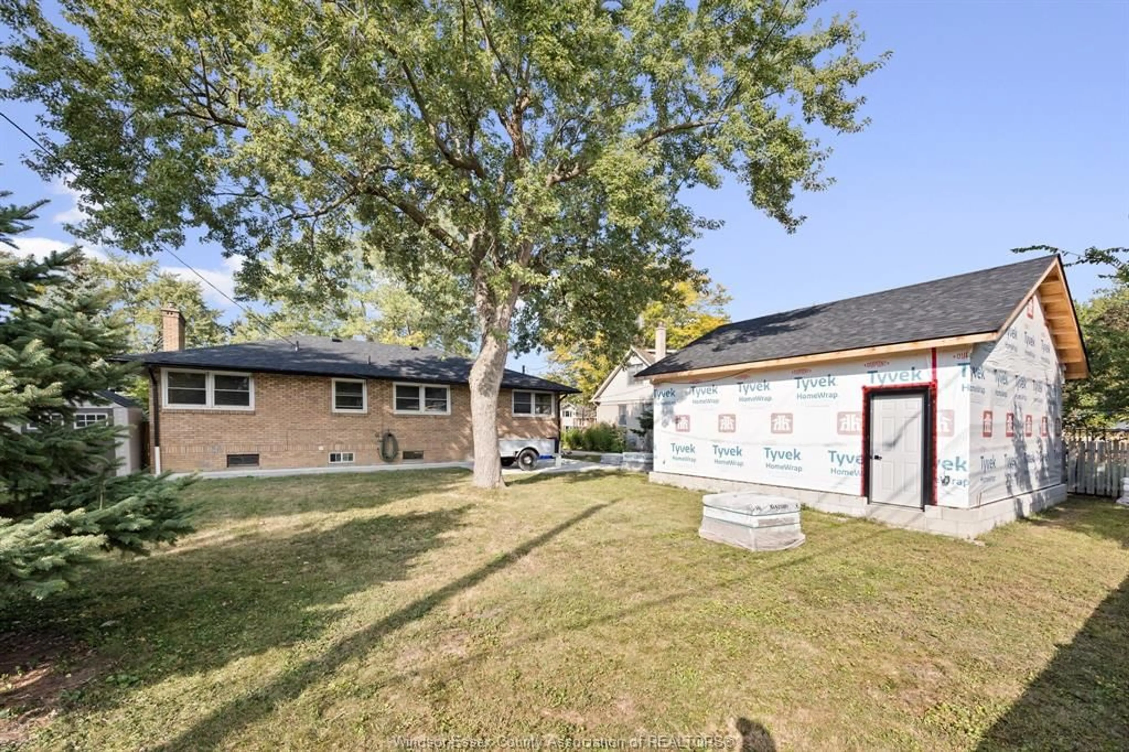 Unknown for 4360 MOUNT ROYAL, Windsor Ontario N9G 3C4