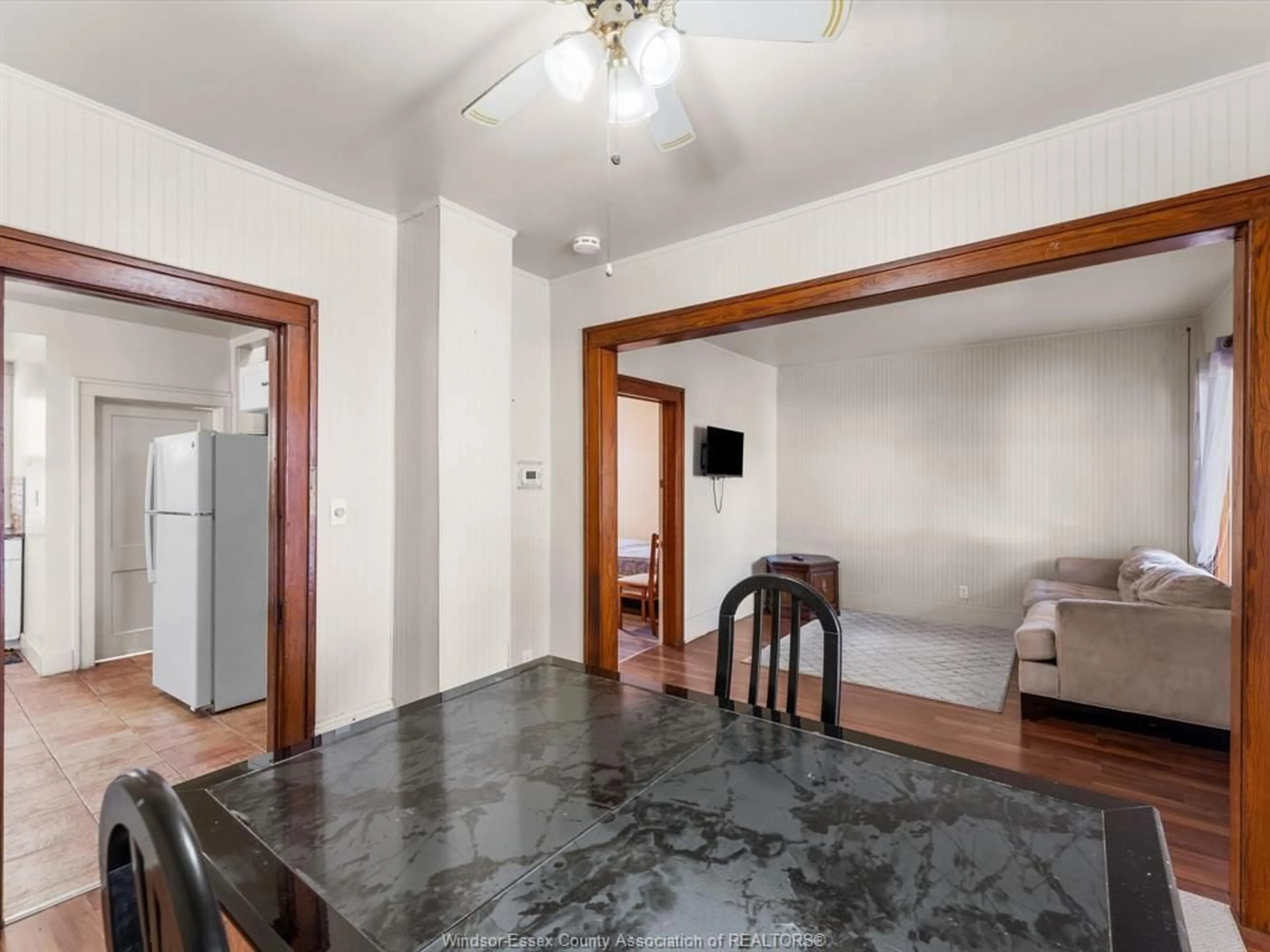 A pic of a room for 3493 PETER St, Windsor Ontario N9C 1J4