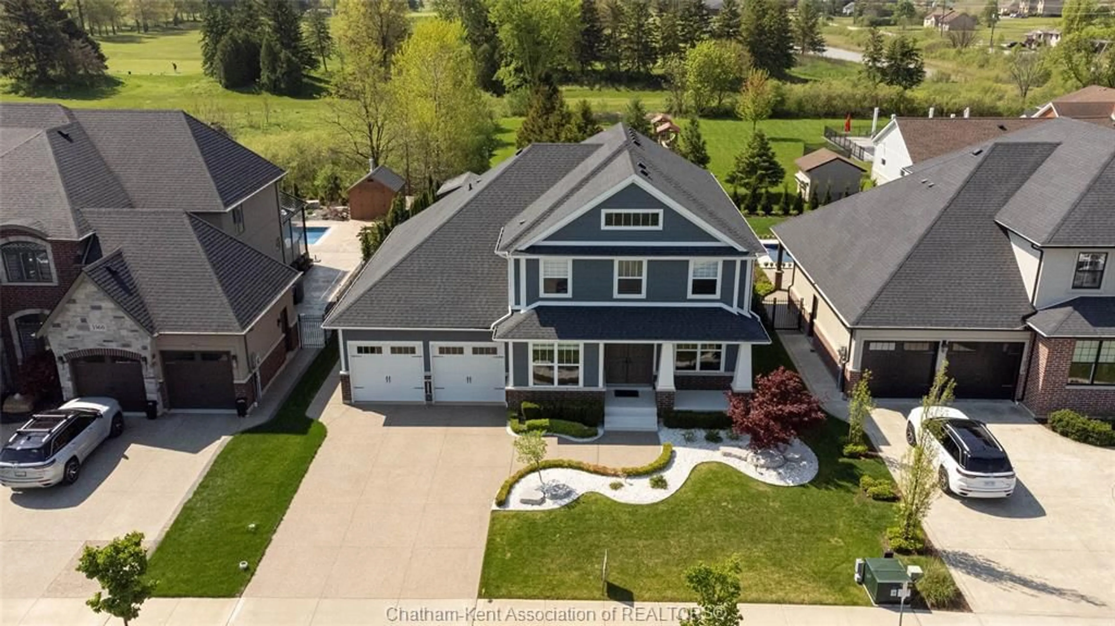 A pic from outside/outdoor area/front of a property/back of a property/a pic from drone, street for 3564 SEVEN LAKES Dr, LaSalle Ontario N9H 0E5