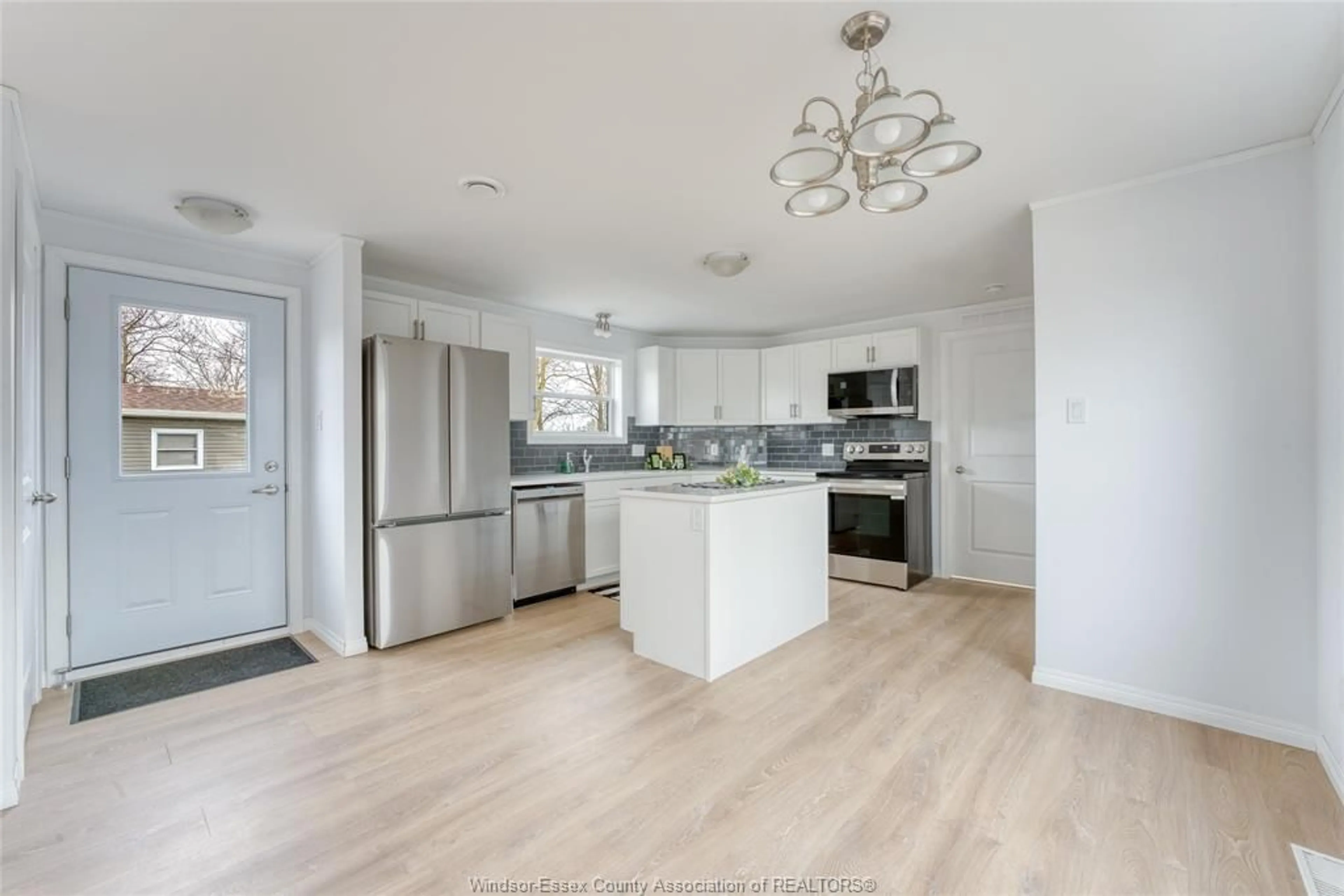 Open concept kitchen, unknown for 14 DANA Dr, Essex Ontario N8M 1Y9