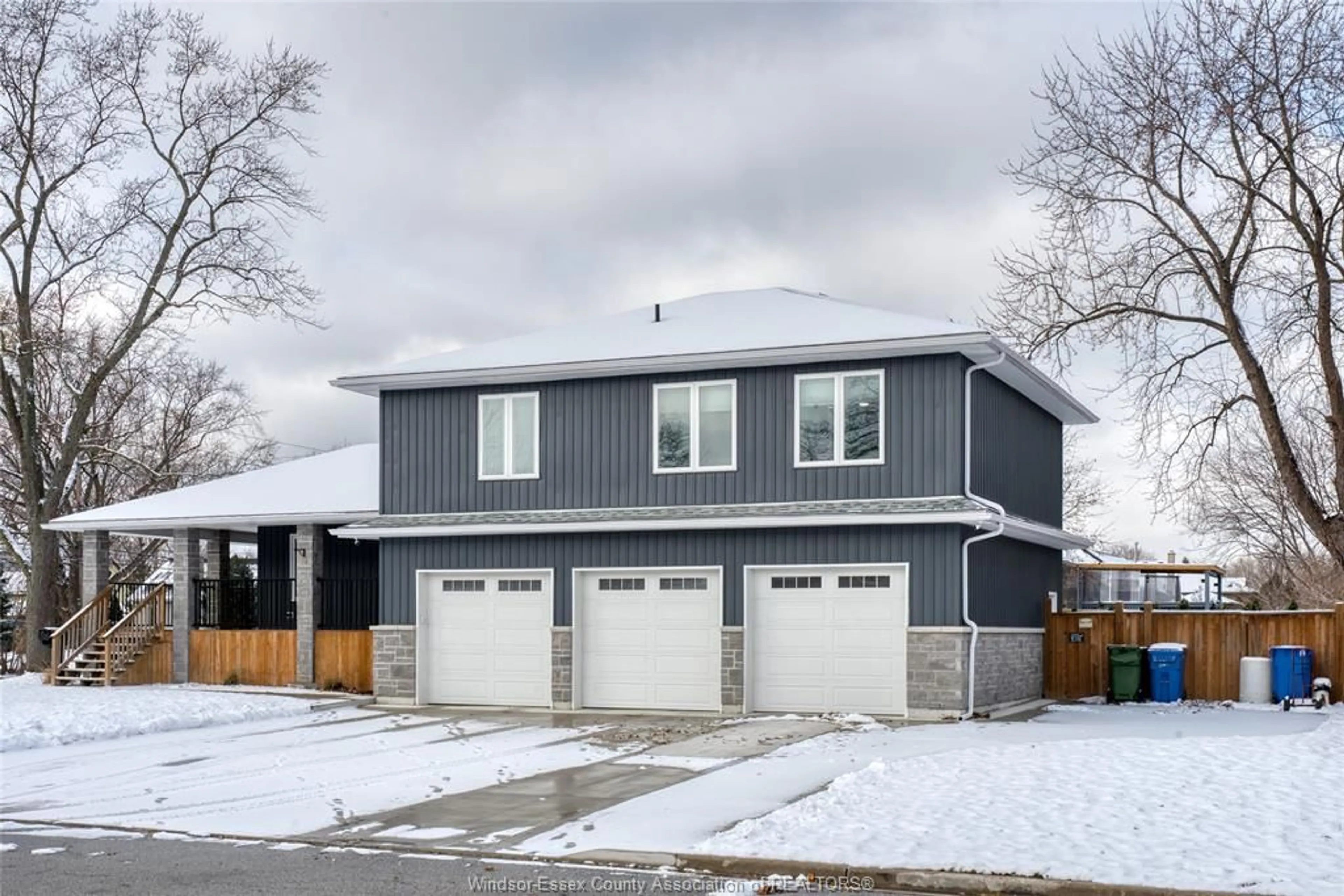 Unknown for 607 REAUME Rd, LaSalle Ontario N9J 1B5