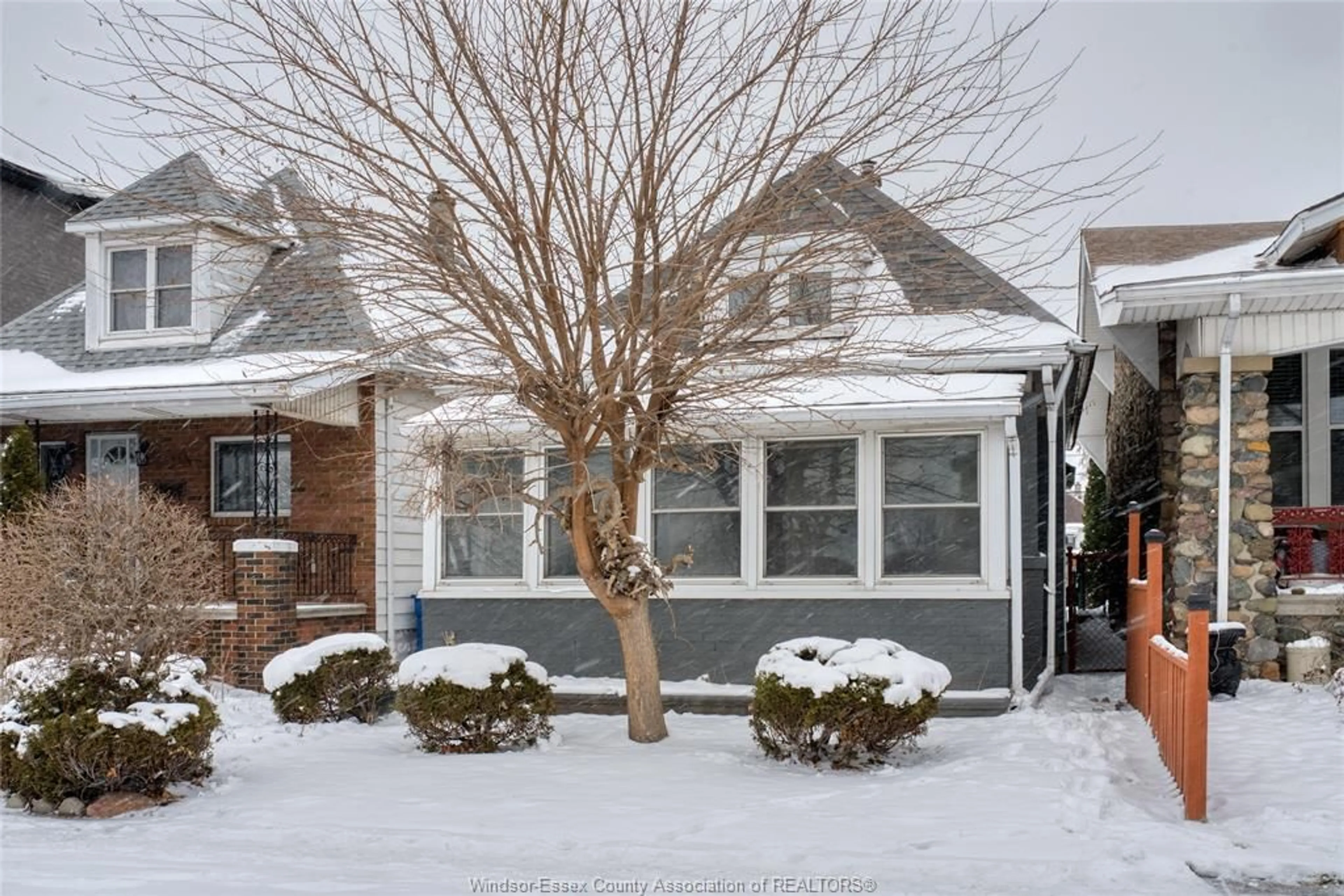 Unknown for 1062 HOWARD Ave, Windsor Ontario N9A 1S7