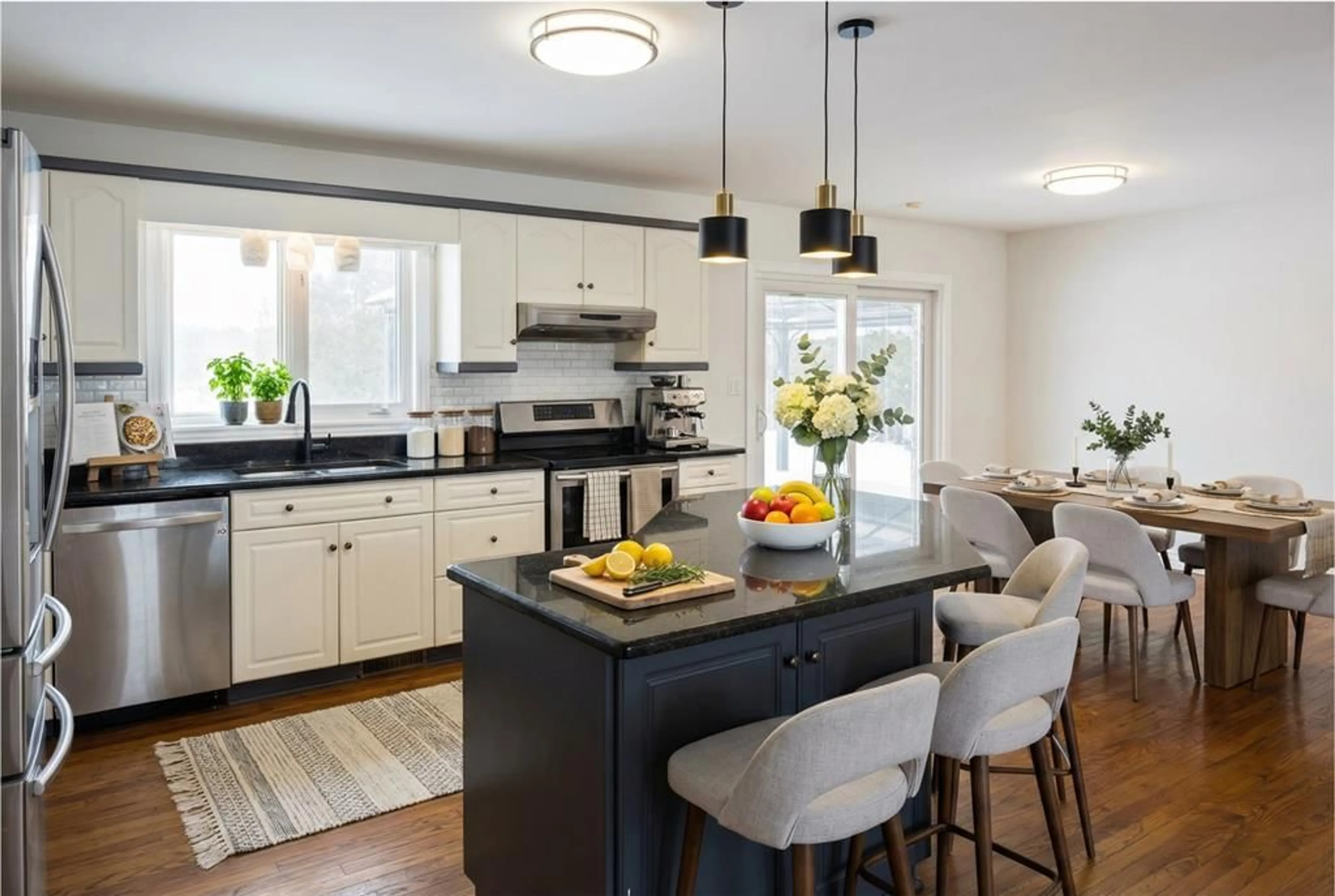 Open concept kitchen, unknown for 5386 MANDAUMIN Rd, Plympton-Wyoming Ontario N7T 7H3