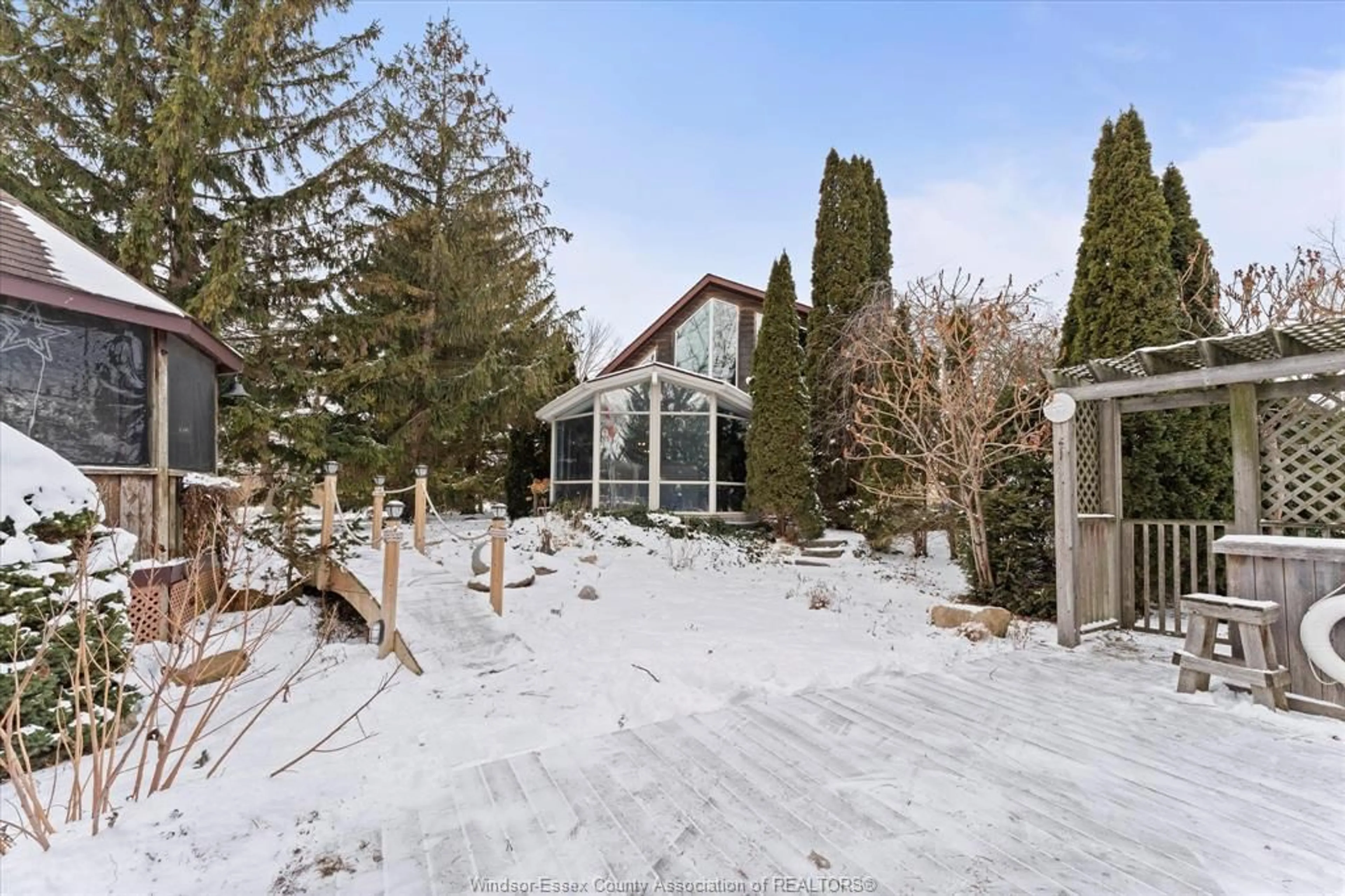 Patio, unknown for 21515 MUSKIE Lane, Tilbury North Ontario N0P 2L0