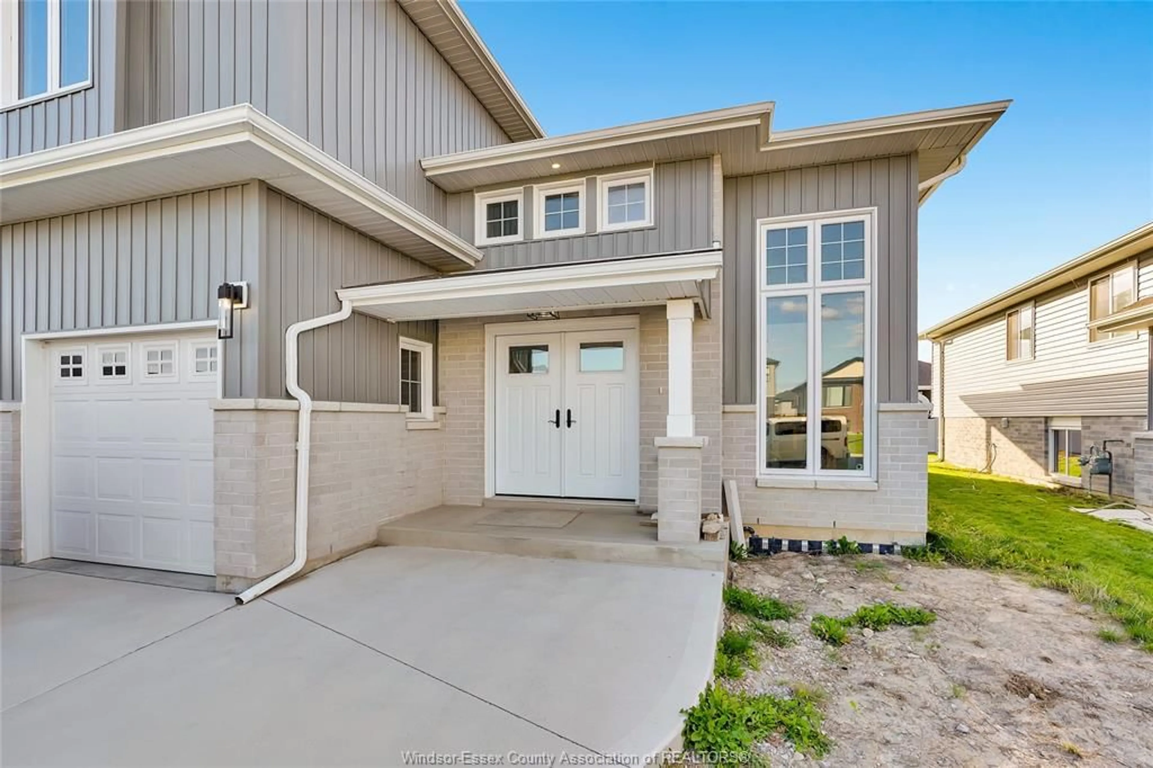 Home with vinyl exterior material, street for 305 MORIN Rd, Amherstburg Ontario N9V 4B5