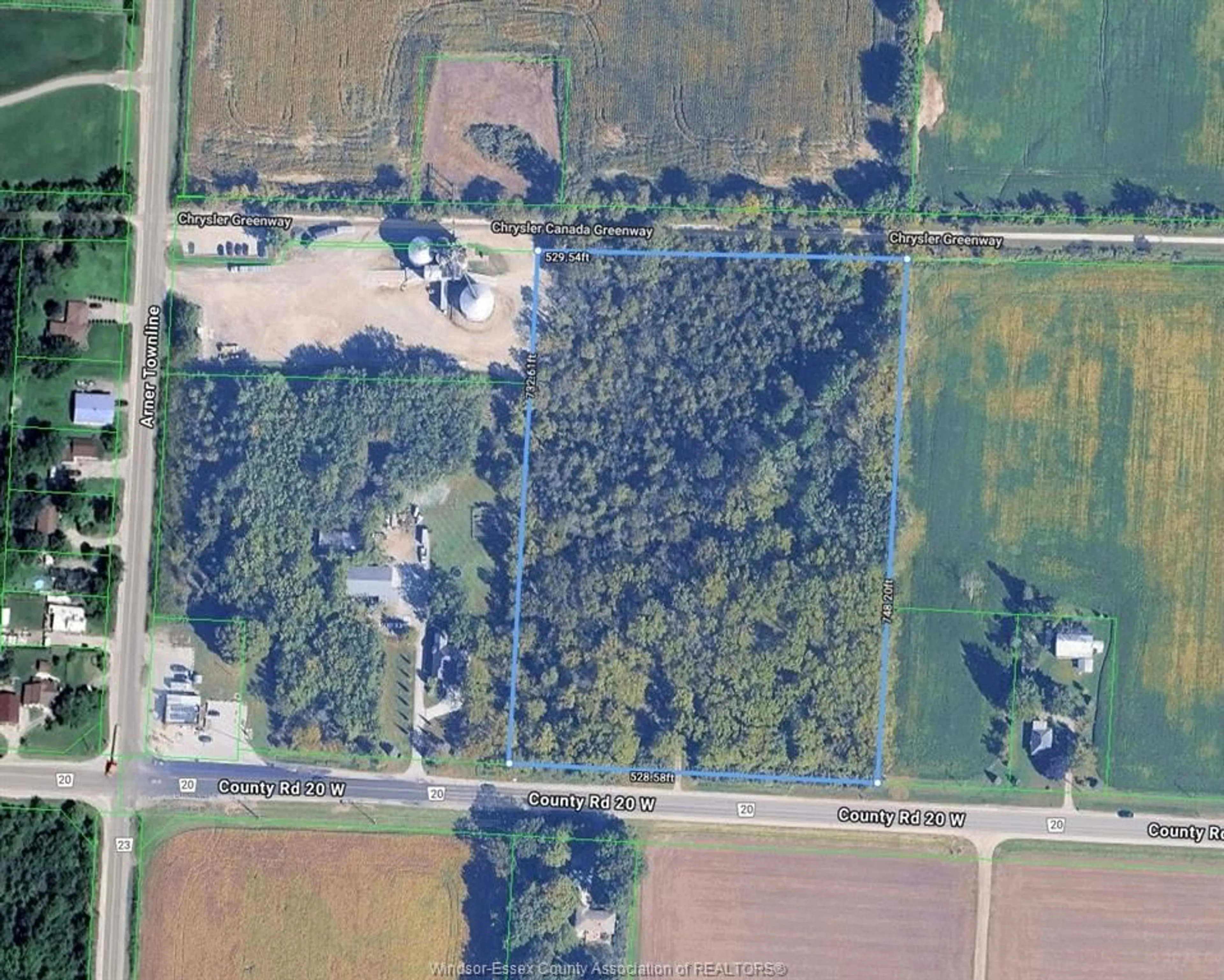 A pic from outside/outdoor area/front of a property/back of a property/a pic from drone, unknown for 1884 COUNTY RD 20, Kingsville Ontario N9Y 2E6