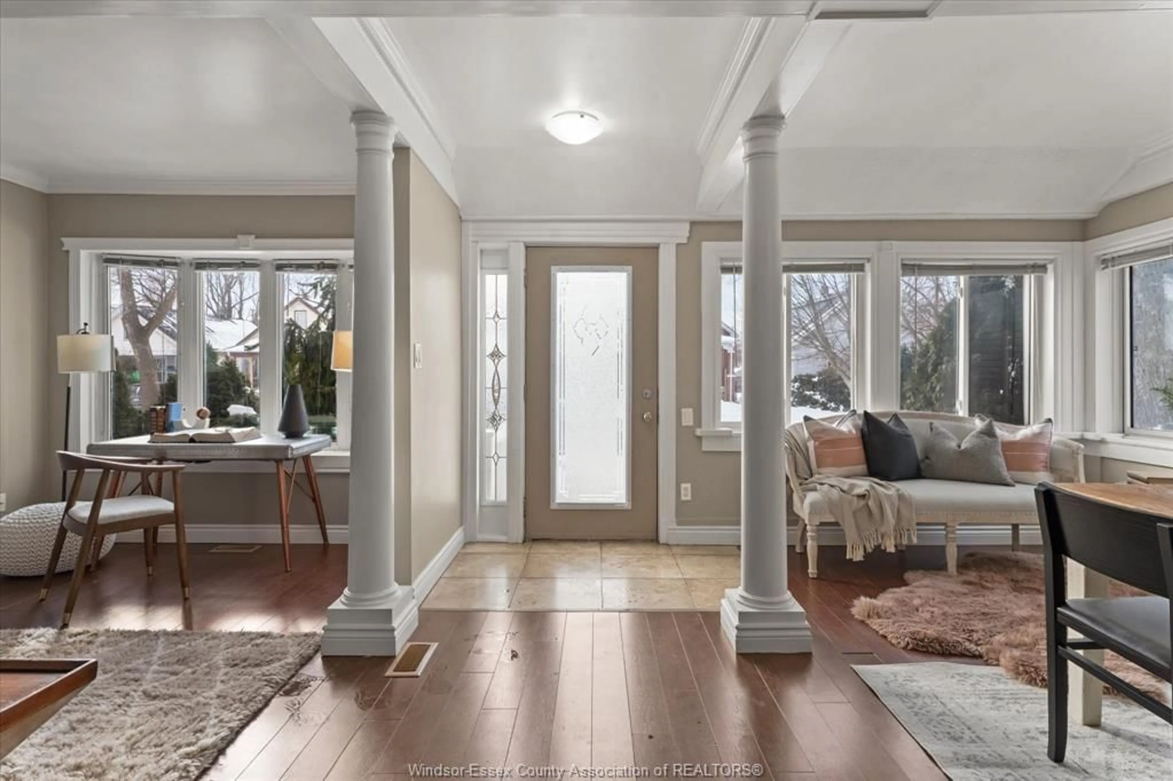 Indoor entryway for 2234 Highland, Windsor Ontario N8X 3S4