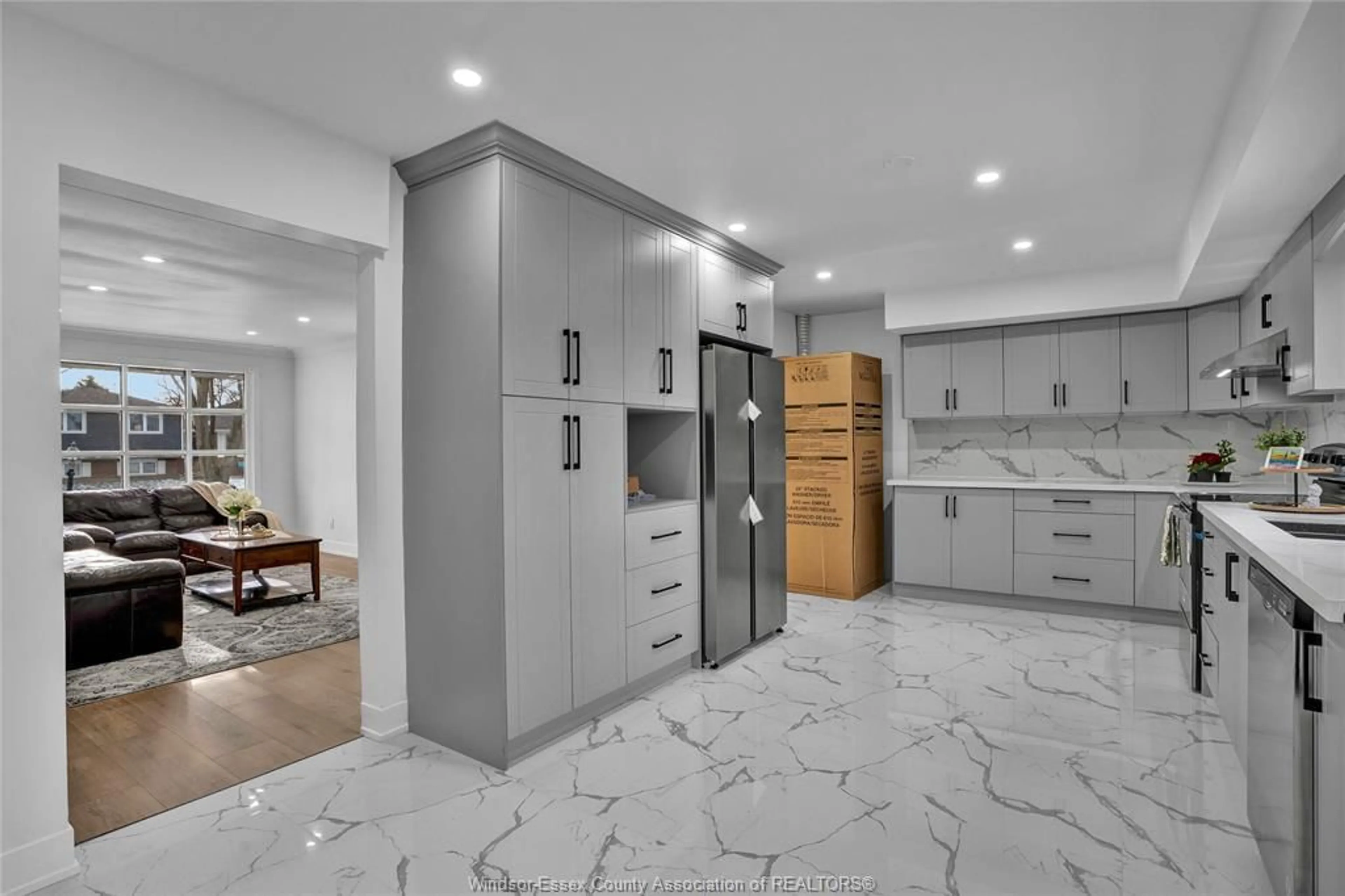 Contemporary kitchen, ceramic/tile floor for 9230 BEACHDALE, Windsor Ontario N8R 1R9