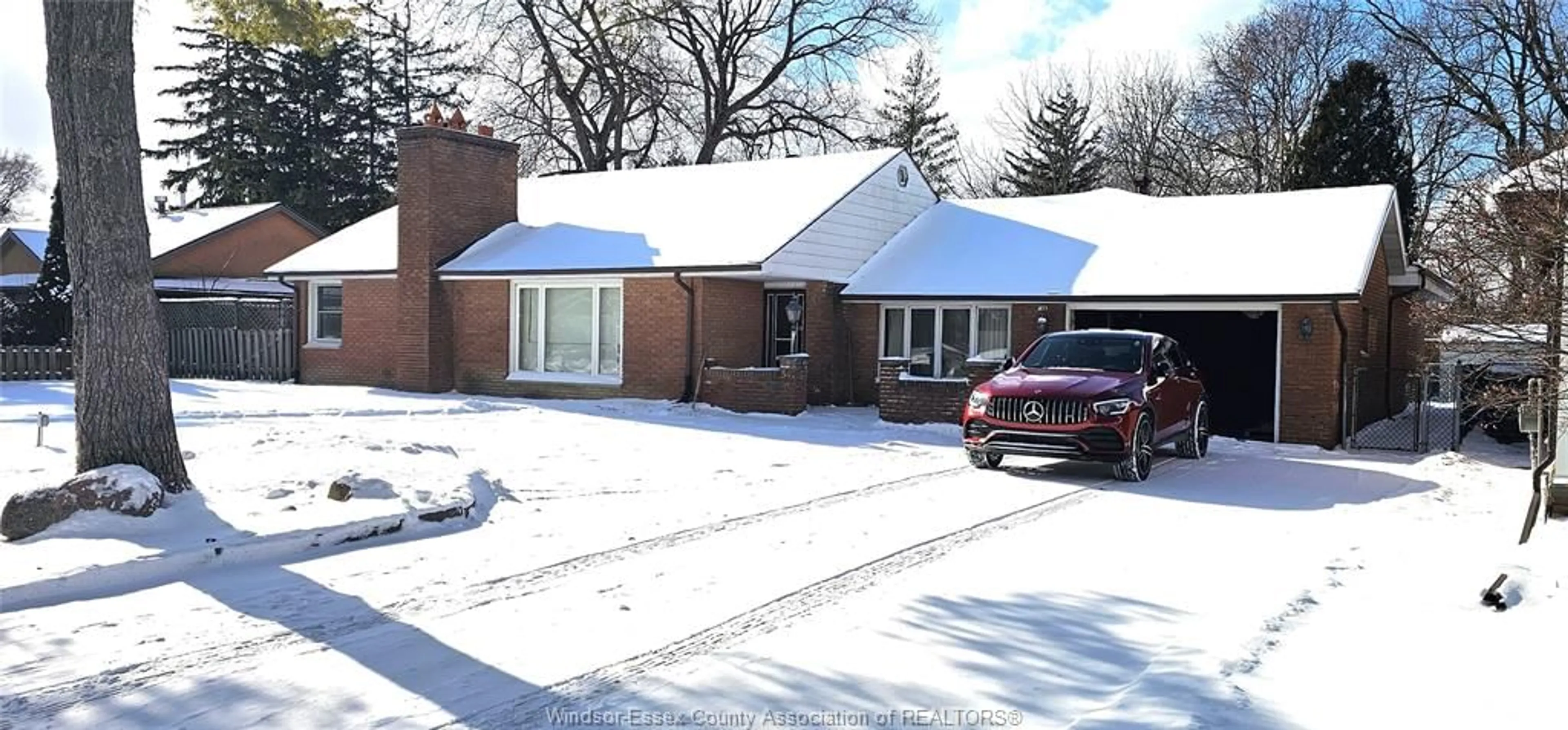 Home with brick exterior material, street for 355 EASTLAWN Ave, Windsor Ontario N8S 3H3