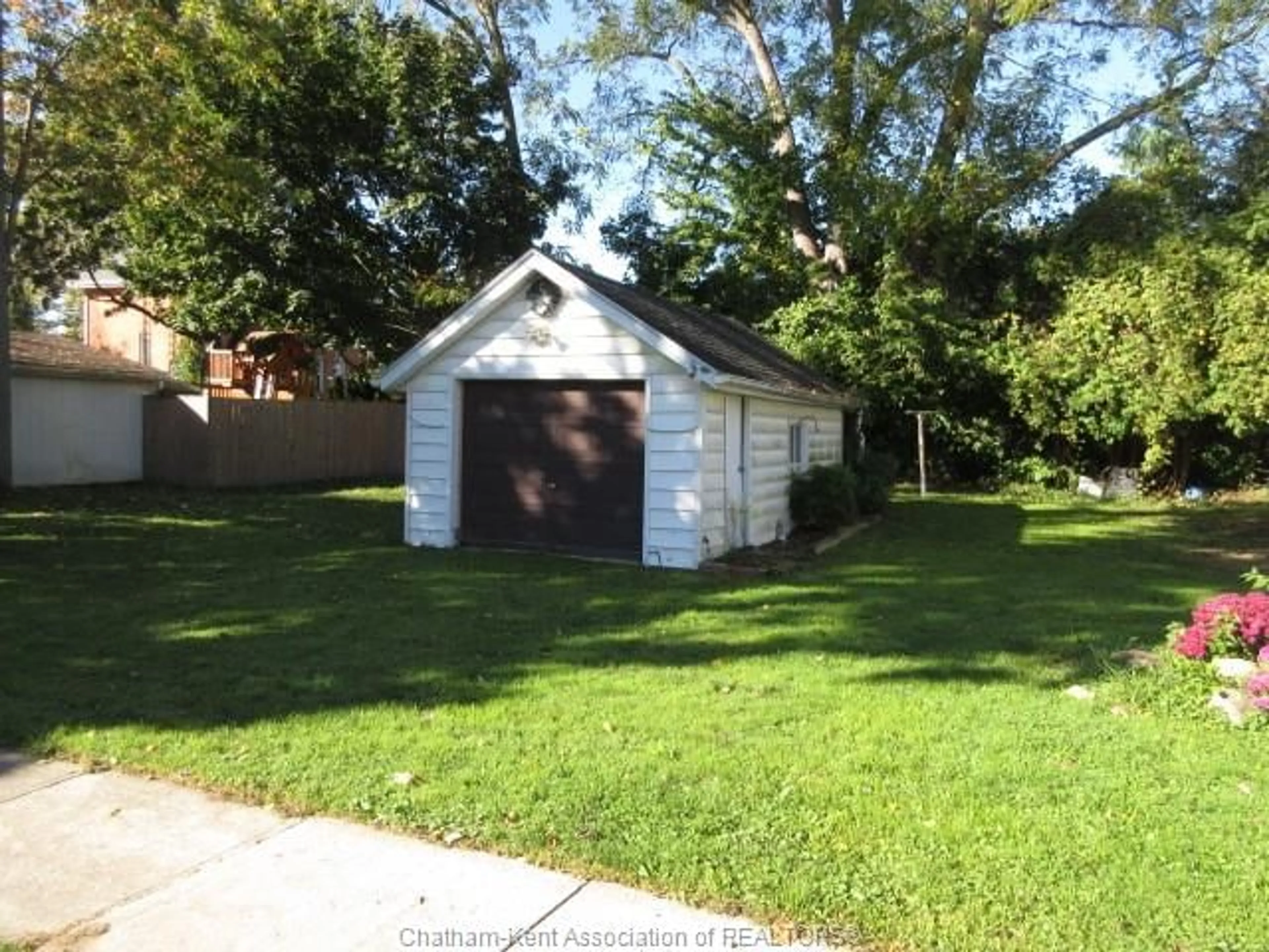 Shed for 258 William St, Dresden Ontario N0P 1M0