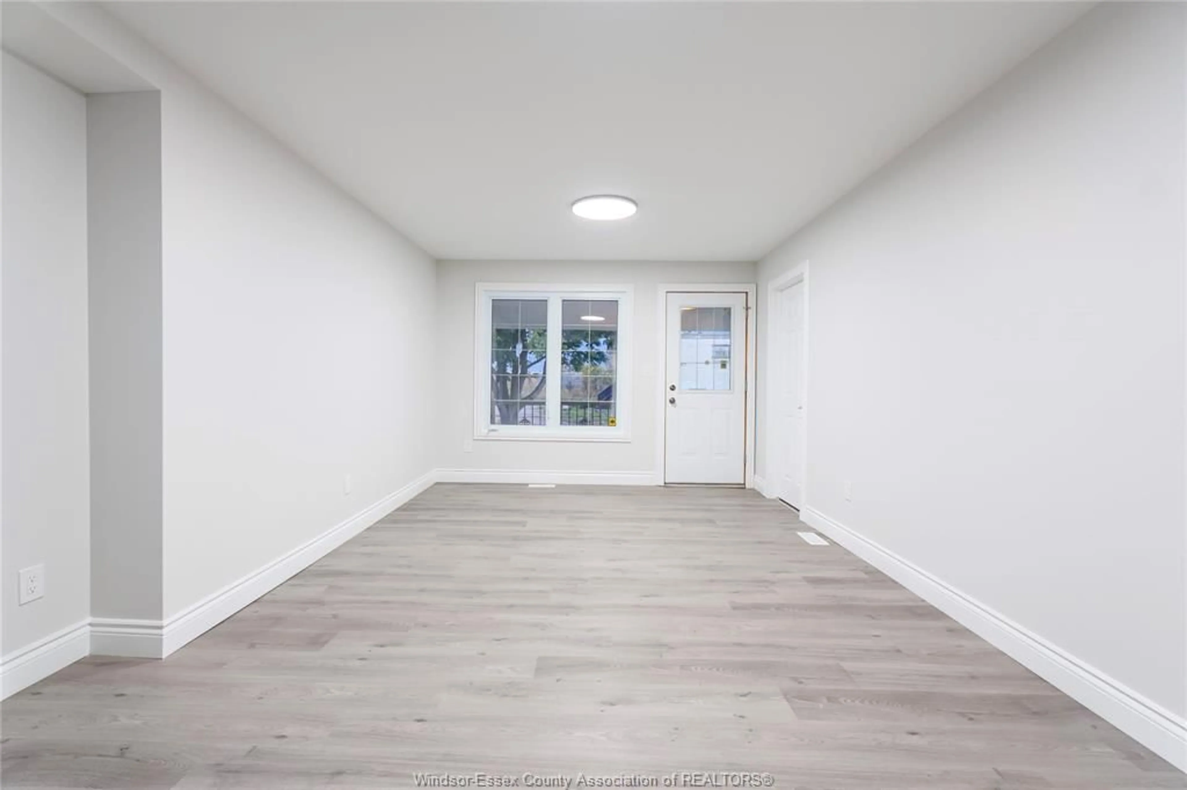 Unknown for 920 JANETTE Ave, Windsor Ontario N9A 5A1